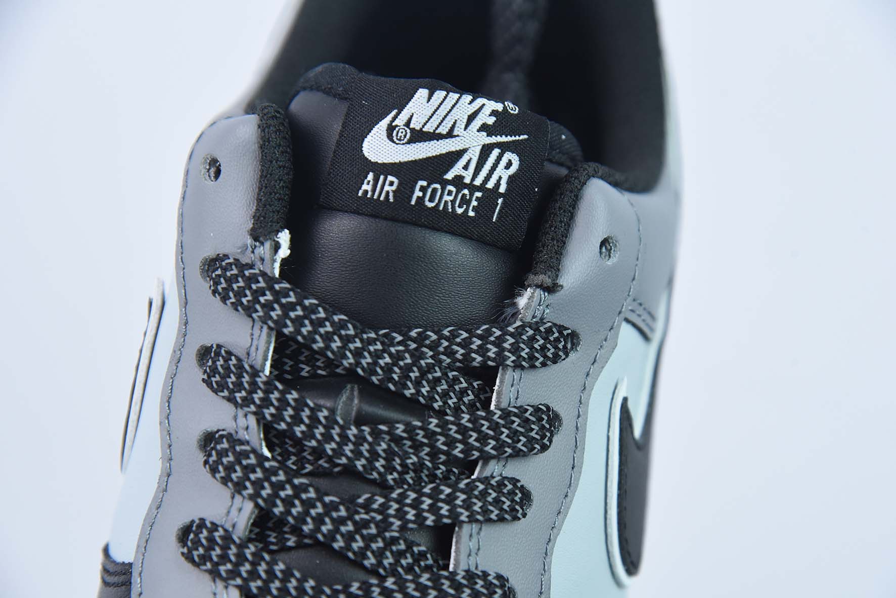 나이키 에어 포스 1 07 로우 울프 그레이 블랙 에어 포스 1 로우탑 캐주얼 슈즈 아이템: T-756 사이즈: 36-44