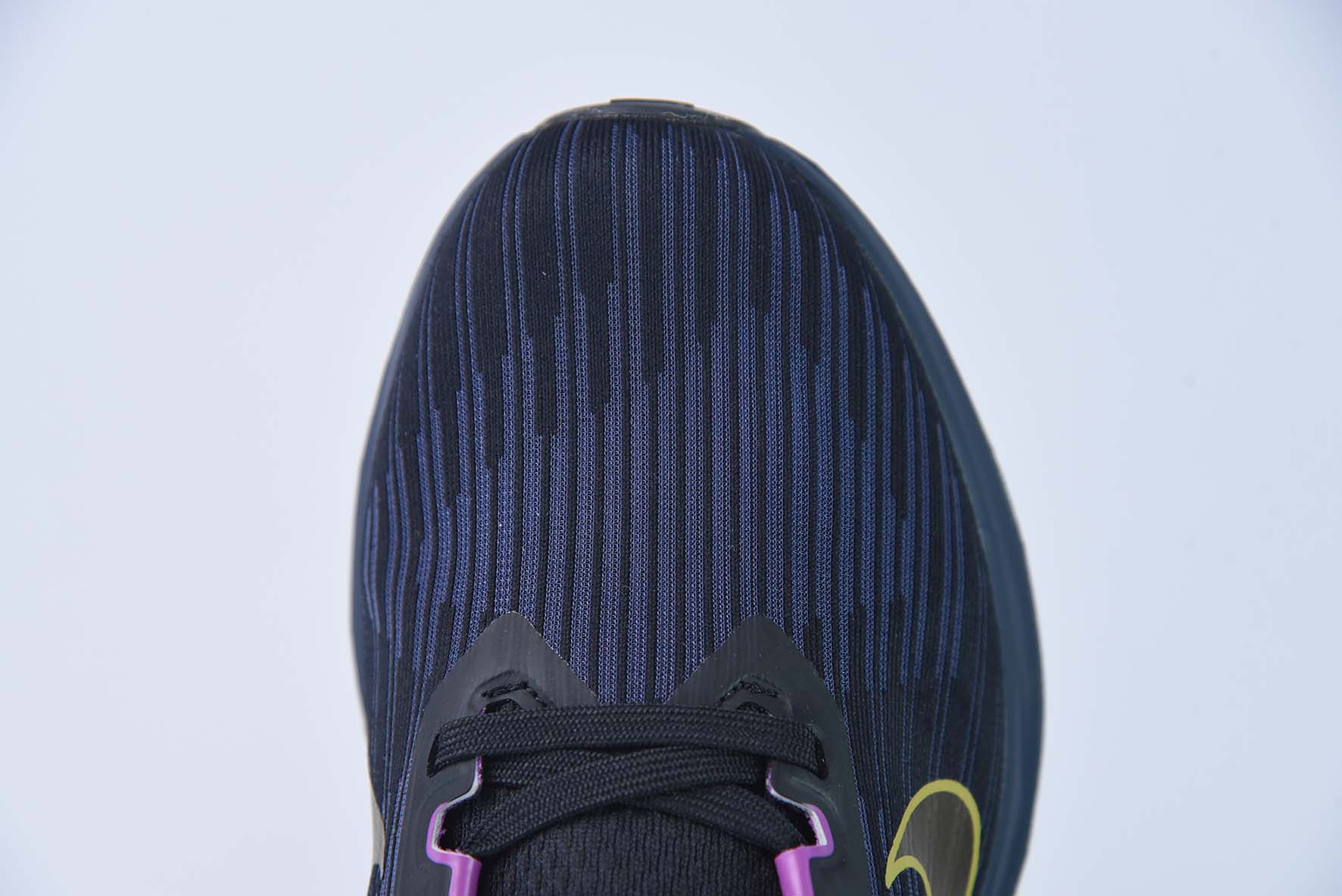 카운터 레벨 탑승 달 나이키 줌 윈플로 9 로우탑 캐주얼 트레이너 충격 흡수 미끄럼 방지 내마모성 러닝화 블랙 블루 골드 품목 번호: DD6203 007 사이즈: 39-44