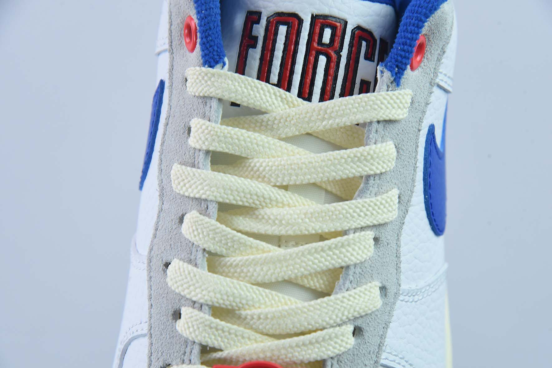 나이키 에어 포스 1 07 에어 포스 1 로우 탑 백 캐주얼 스포츠 보드 슈즈 아이템 번호: DR0148 100 사이즈: 36-44