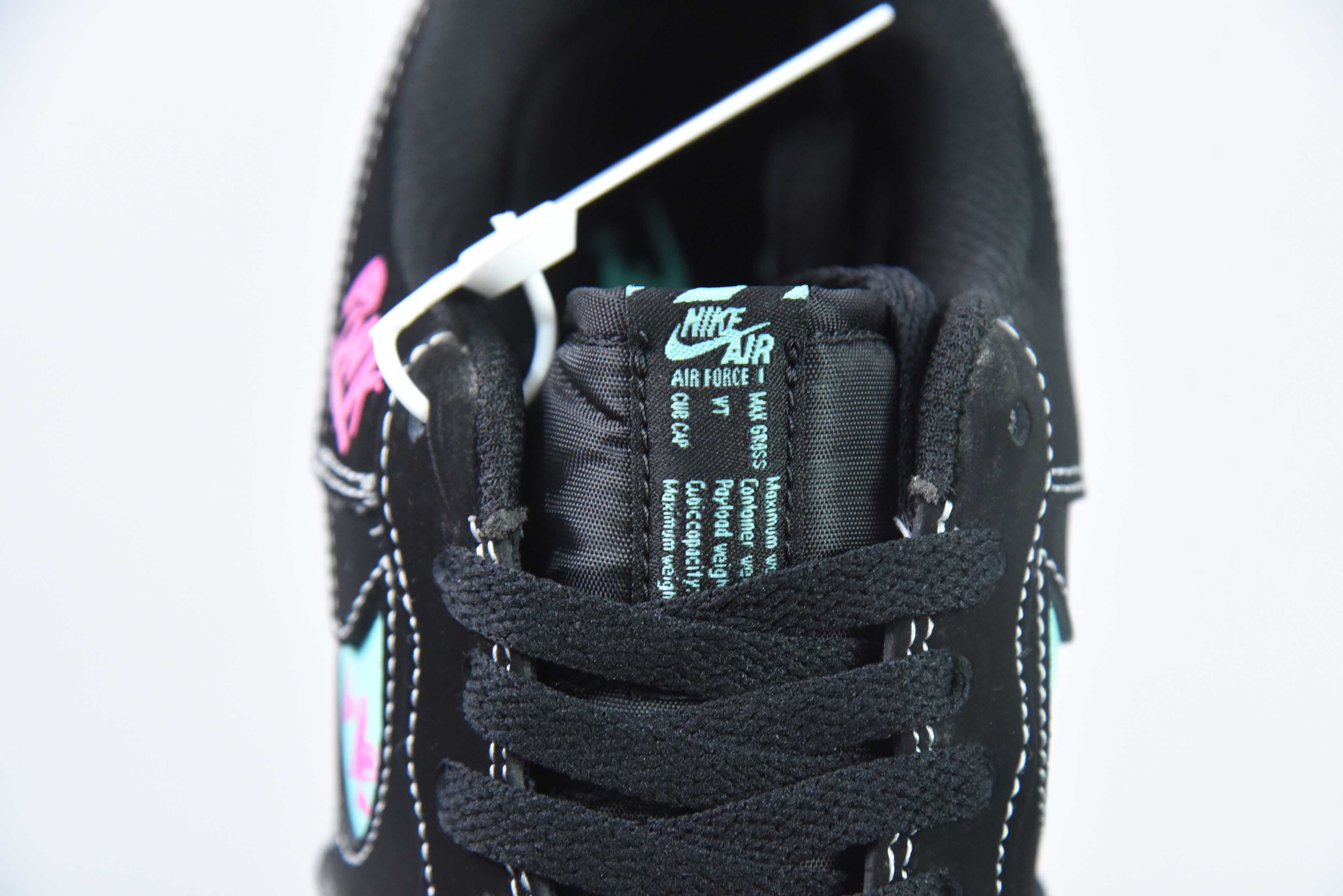 NK 에어 포스 1 07 로우 에어 포스 1 로우탑 캐주얼 트레이너 아이템: FB8971-005 사이즈: 36-44