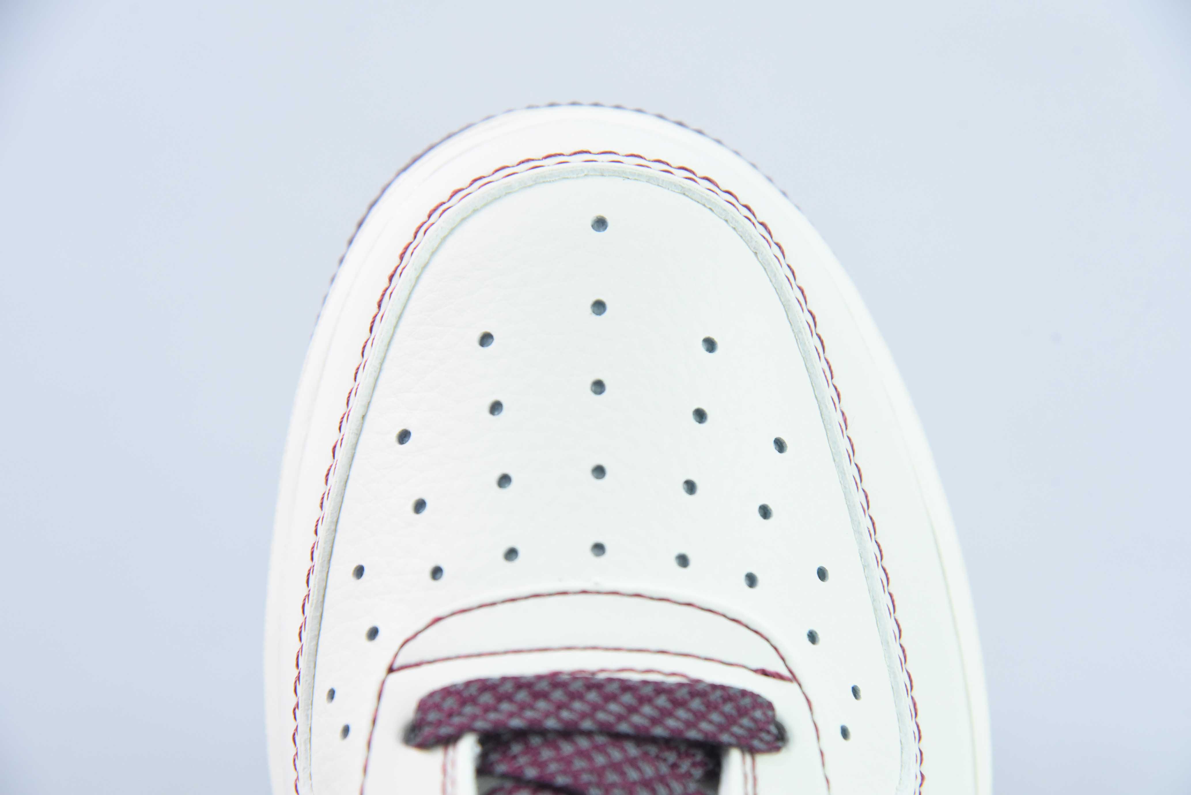 UNDEFEATED x Nike Air Force 1 07 Low 가죽 베이지 화이트 와인 레드 카 라인 파이브 바 3M 반사 UN3699-022 사이즈: 36-44