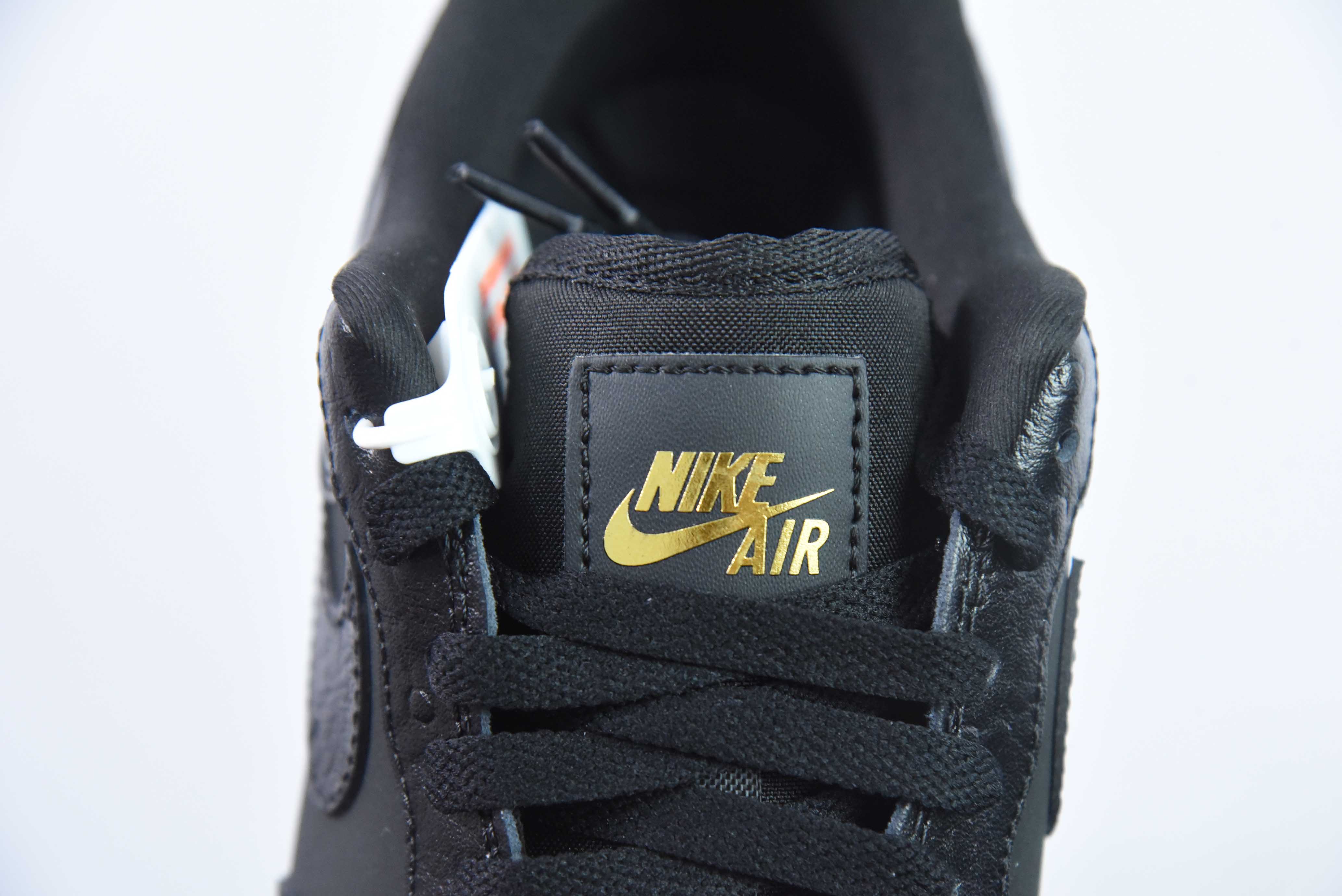 나이키 에어 포스 1 AF1 에어 포스 원/로우탑 블랙 앤 화이트 생고무 밑창 사이즈: 36-44 아이템: DZ2708-002