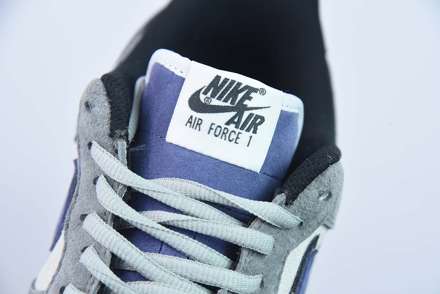 나이키 에어 포스 1 로우 07 그레이 퍼플 후크 스웨이드 에어 포스 1 로우탑 캐주얼 슈즈 아이템: HH9636-056 사이즈: 36-44