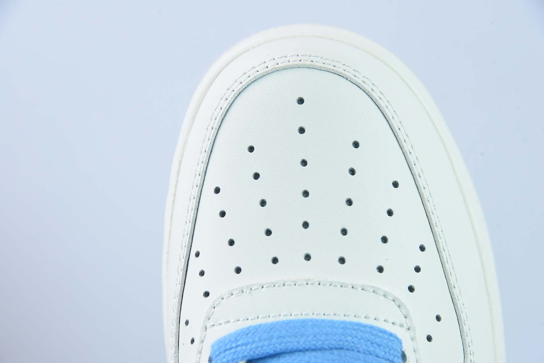 월드컵 공동 브랜드 아르헨티나 - 메시 왕  해외 한정 발매 나이키 에어 포스 1 07 로우 에어 포스 원 로우탑 스포츠 및 레저 보드쇼츠 아이템: DR9868-800 사이즈 36-44