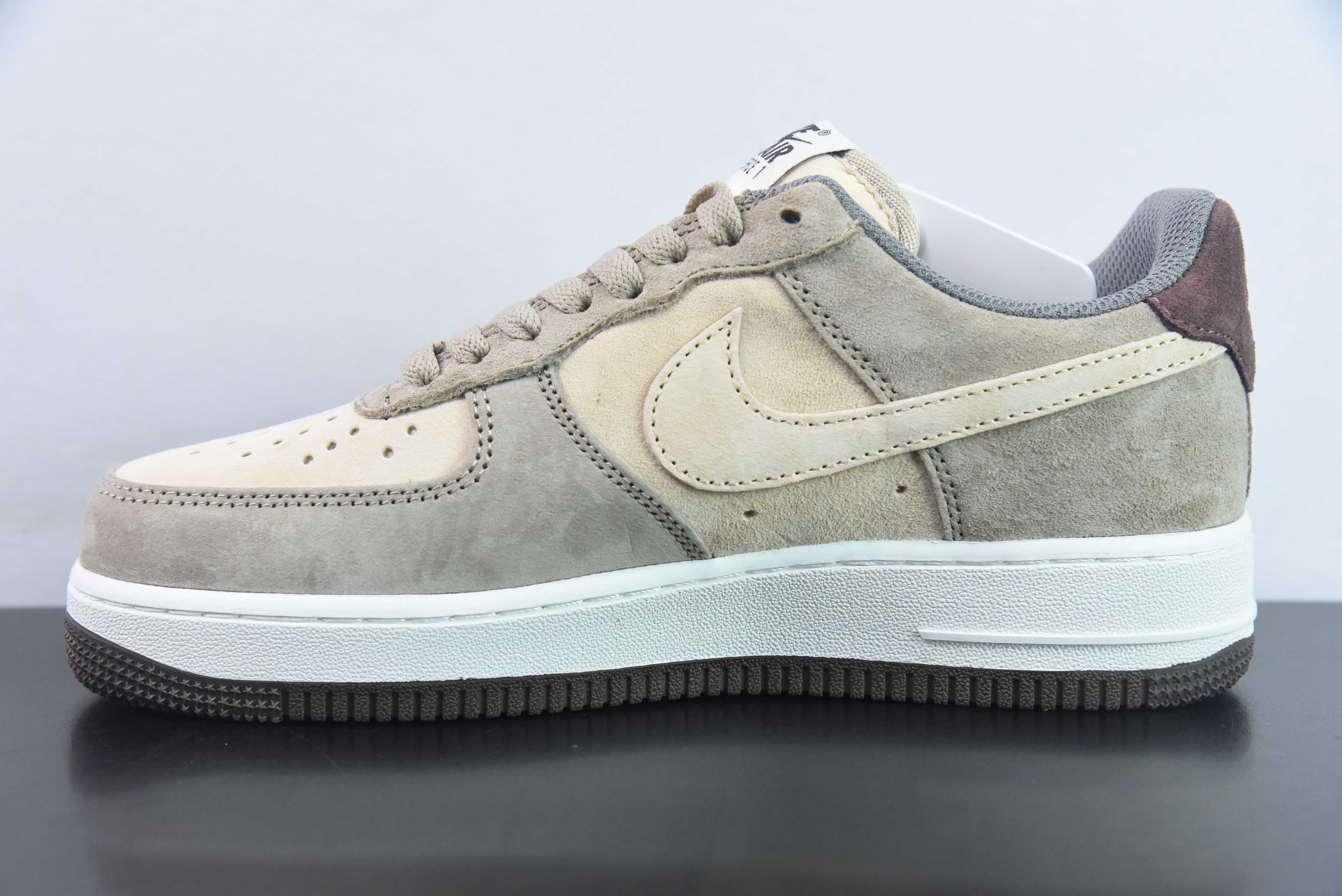 나이키 에어 포스 1 로우 해적왕 크리에이티브 커스텀 에어 포스 1 로우 탑 캐주얼 슈즈 아이템: LF8989-222 사이즈: 36-44