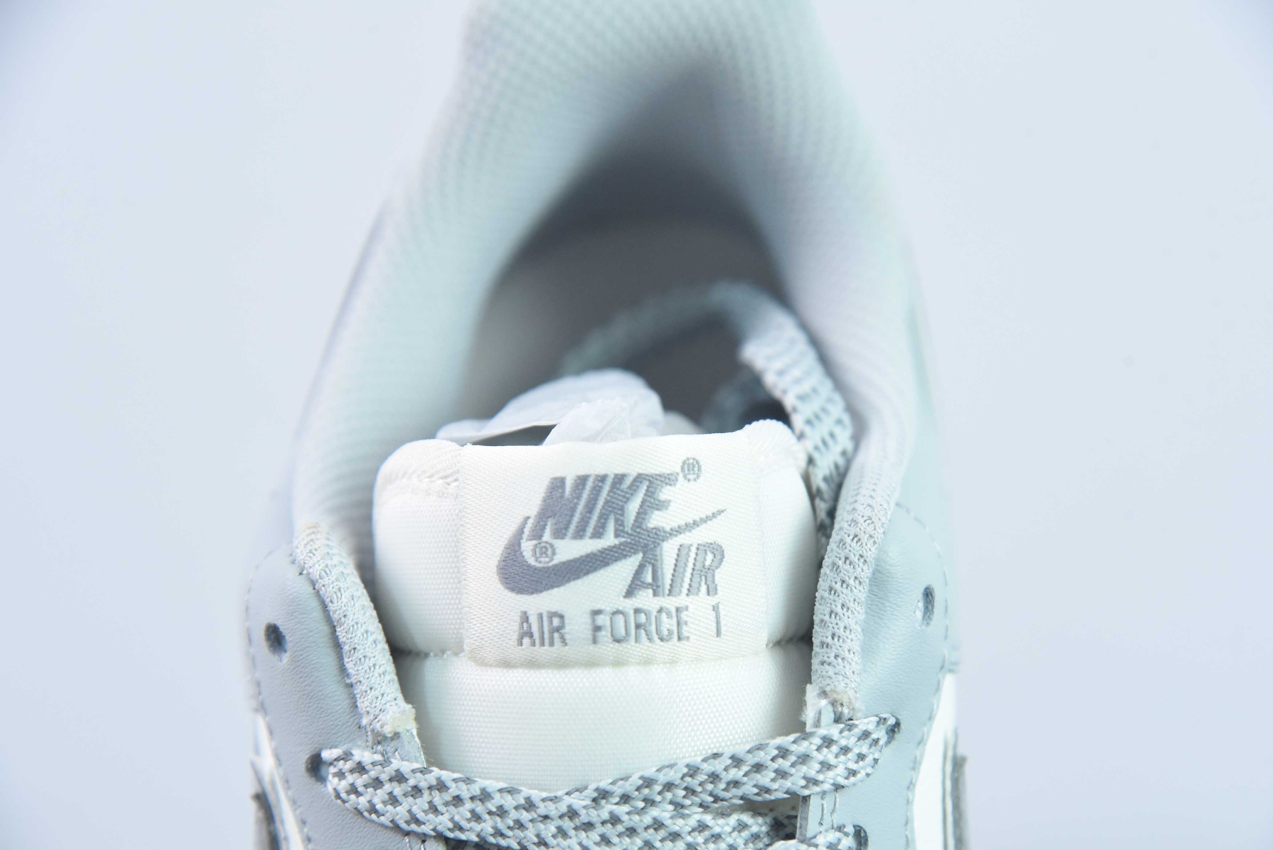 나이키 에어 포스 1 로우 07  드림  M 다크 그레이 스몰 후크 로우탑 에어 포스 1 캐주얼 슈즈 아이템 번호: k-022 사이즈: 36-44