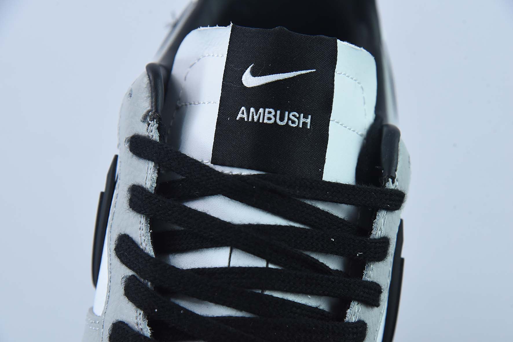 앰부시 x Nk 에어 포스 107 로우 팬텀 공동 브랜드 디컨스트럭티드 시리즈 에어 포스 1 로우 탑 캐주얼 스니커즈 아이템 번호: DV3464-007 사이즈: 36-44