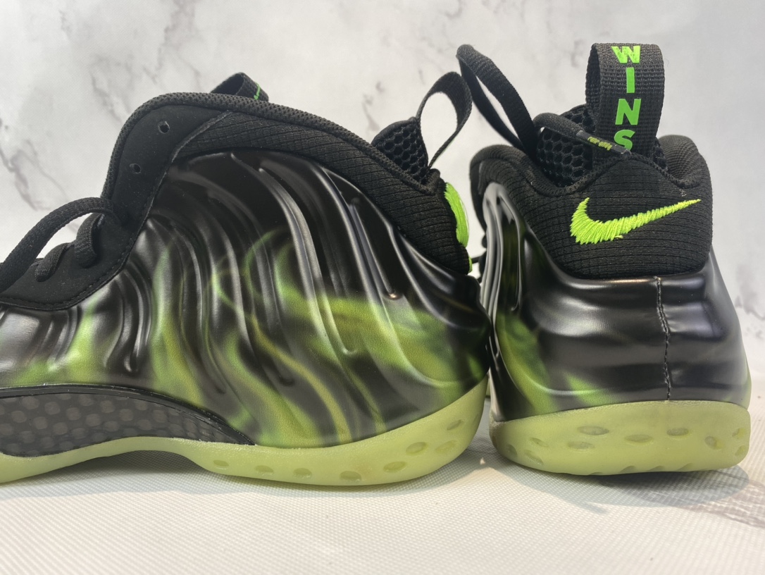 NK 나이키 스프레이 폼 통링 스프레이 품목 번호: 579771-003 사이즈: 40.5 41 42 42.5 43 44 44.5 45 46