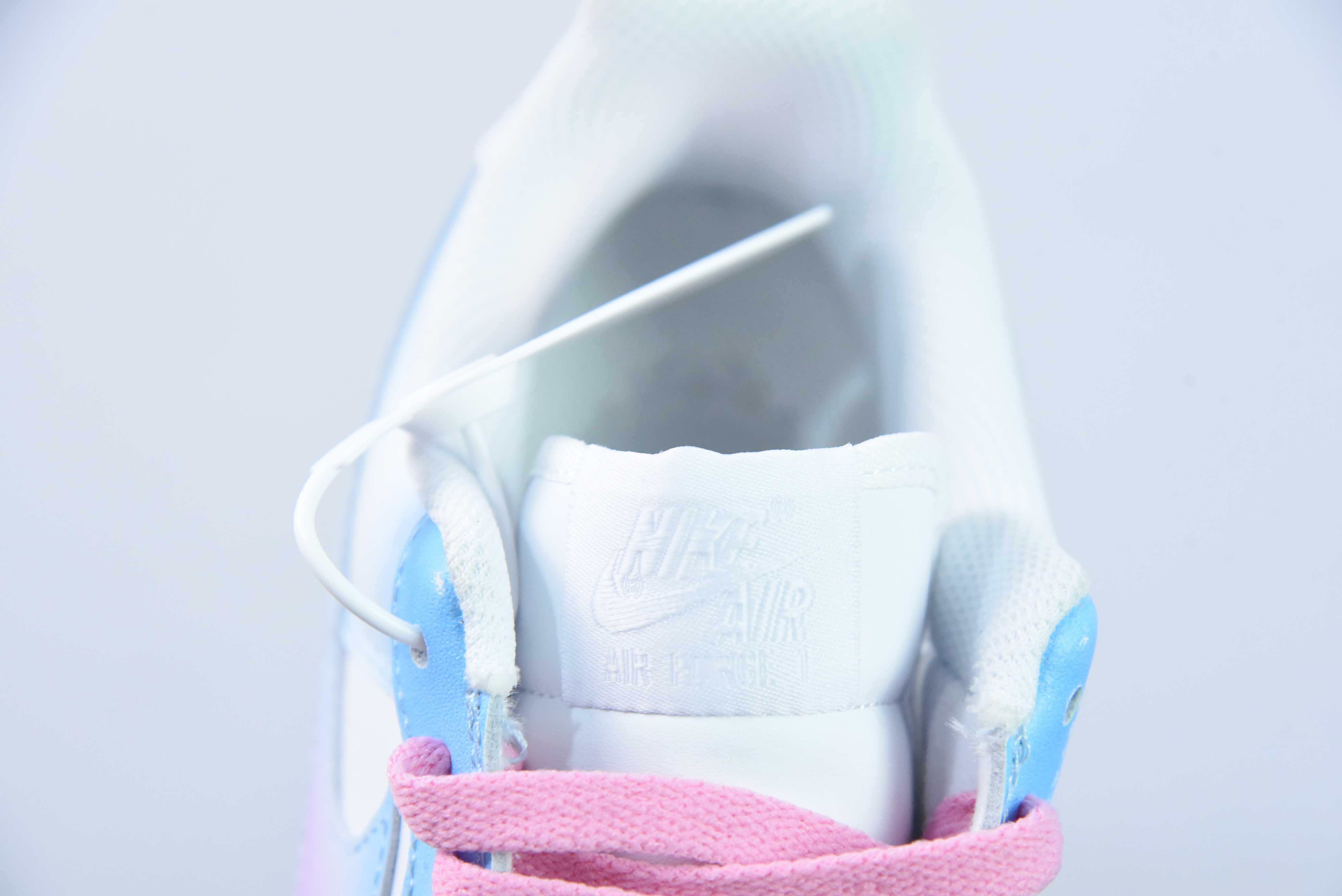 발렌타인데이 기프트 박스 나이키 에어 포스 1 07 로우 에어 포스 원 발렌타인데이 한정 컬러풀 로우탑 보드숏 아이템 번호: CW2288-111 사이즈: 36-44