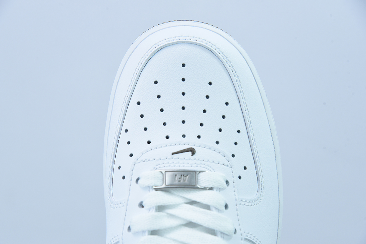 에어 포스 1 나이키 로우 화이트 브라운 에어 포스 1 로우 탑 아이템 번호: DO5220 162 사이즈: 36-44