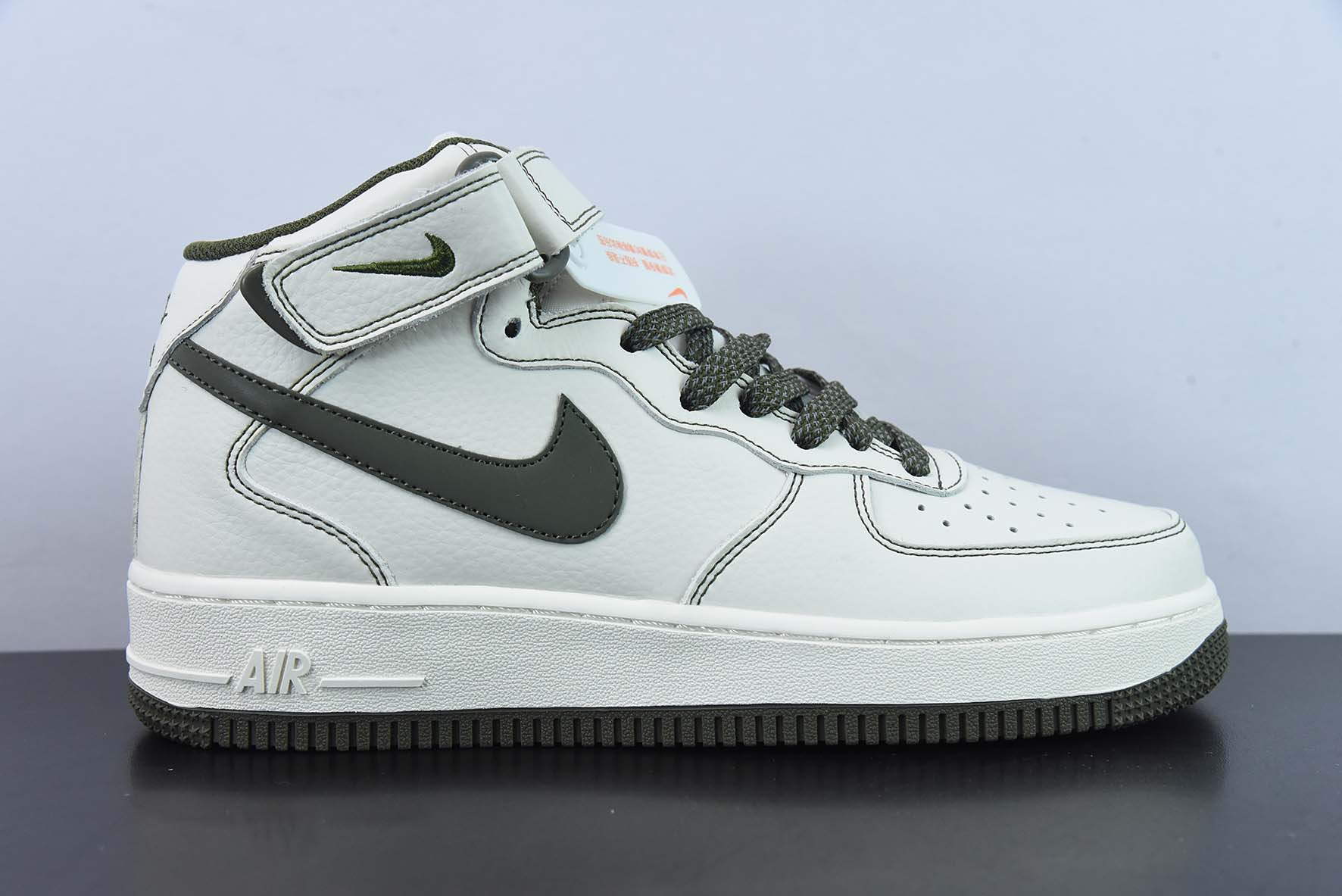 나이키 에어 포스 1 미드 07 미 아미 그린 별이 가득한 하늘 미드탑 에어 포스 1 캐주얼 신발 제품 번호: RD6698-123 사이즈: 36-44