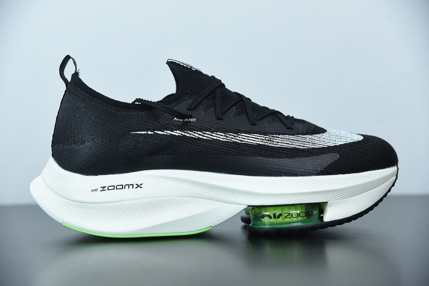 NK 에어 줌 알파플라이 NEXT% 에어 쿠션 마라톤 블랙 앤 화이트 아이템: CI9925-018 사이즈: 36-47.5