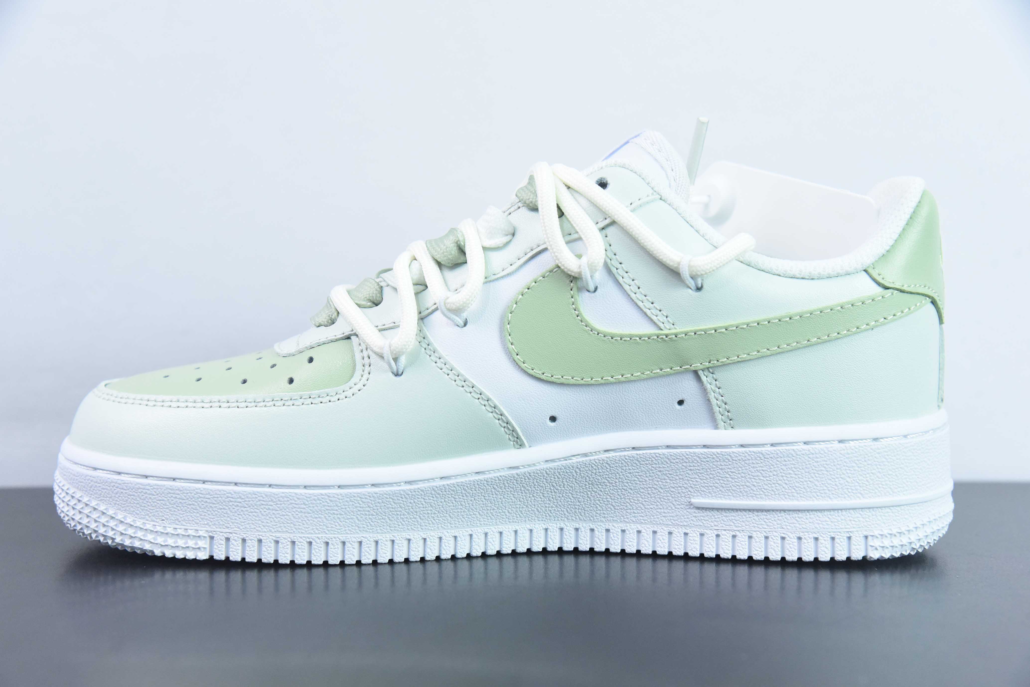 NK 에어 포스 107 로우 WB 에어 포스 원 레이스업 스타일 로우탑 캐주얼 슈즈 아이템: DH2920 111 사이즈: 36-40