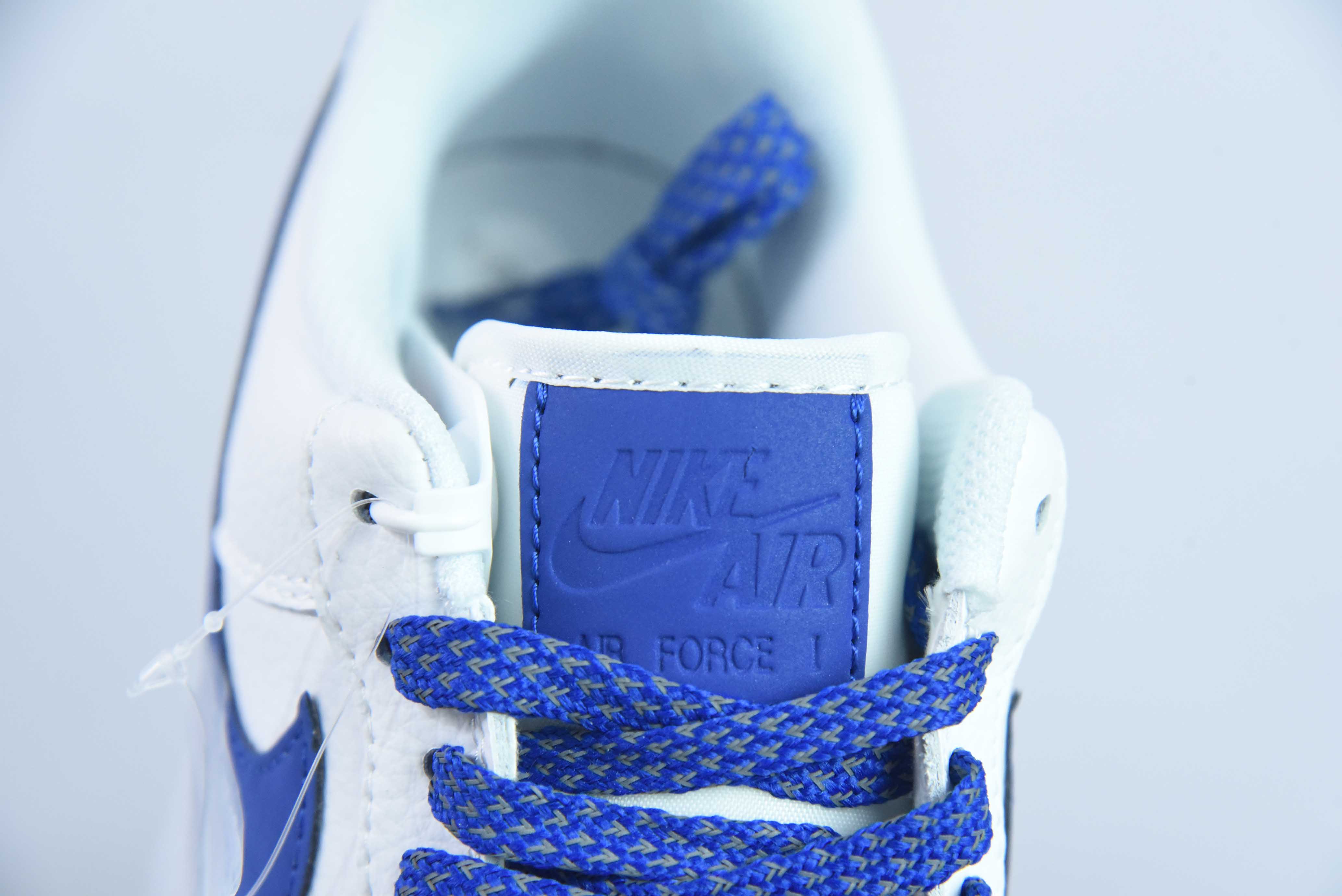 나이키 에어 포스 1 AF1 에어 포스 원/로우탑 화이트 및 블루 시그니처 프린트 아이템 번호: LO1718-057 사이즈: 36-44