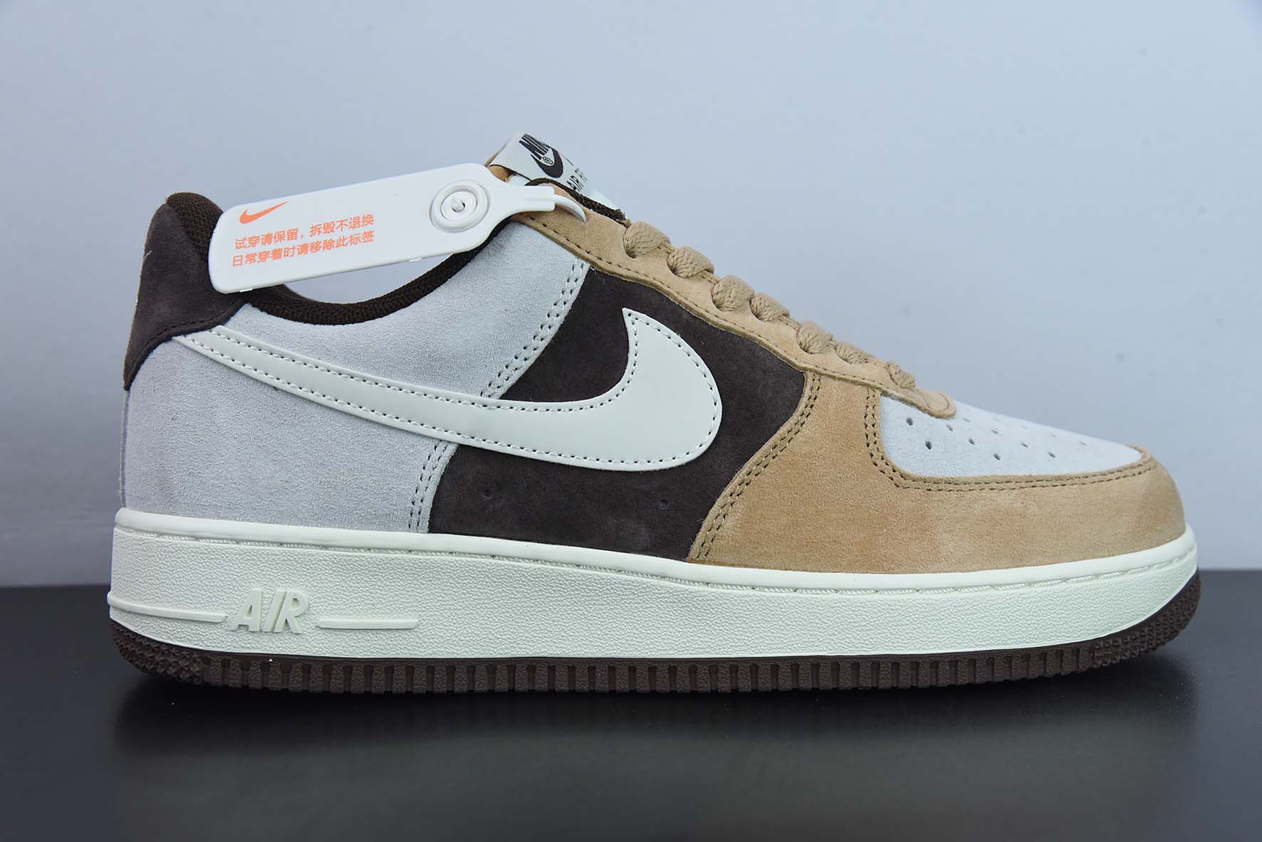 나이키 에어 포스 1 로우 07 스웨이드 커피빈 에어 포스 1 아이템: BL3099 233 사이즈: 36-44