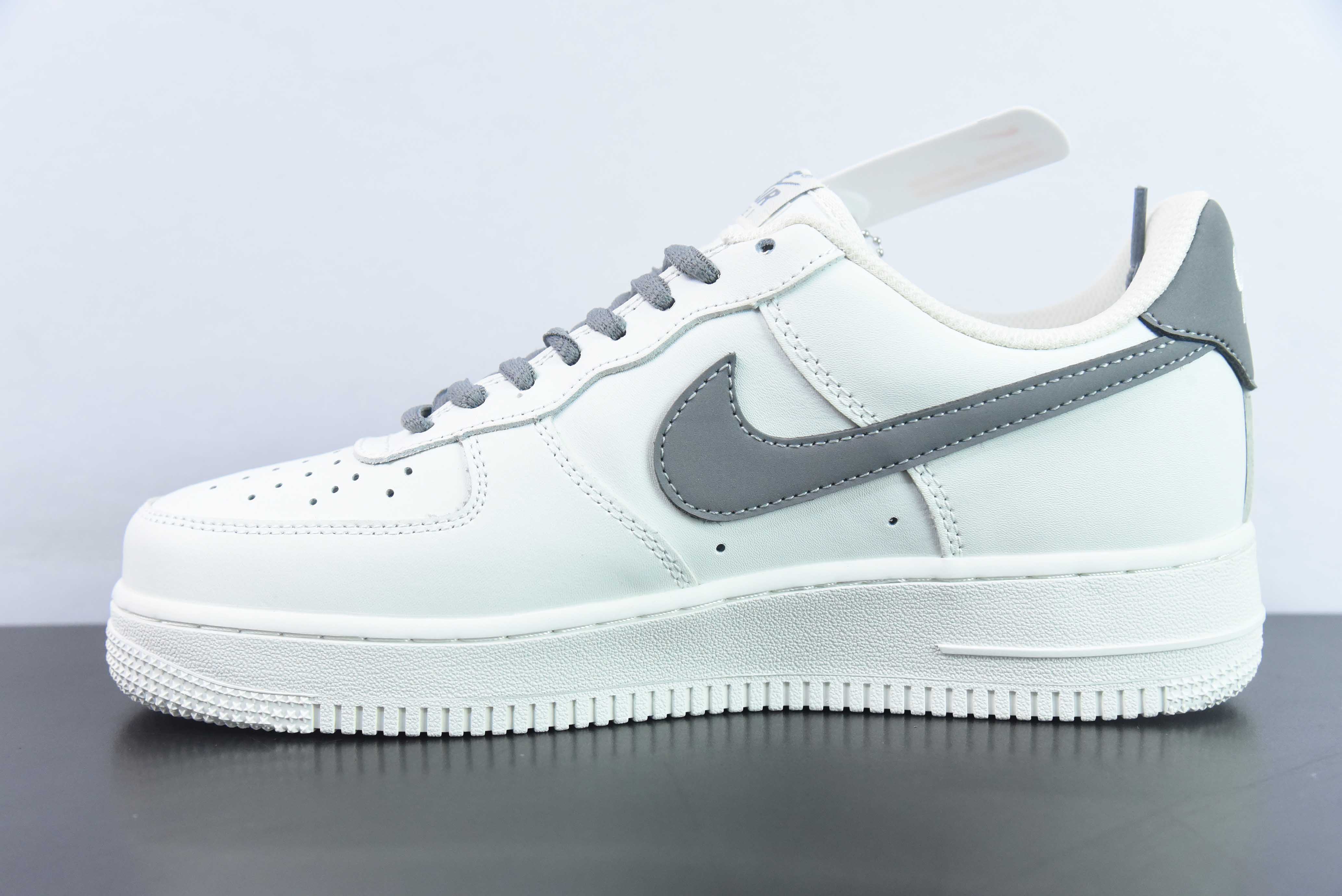 노아 x Nk 에어 포스 107 로우 조인트 커스텀 에어 포스 1 로우탑 캐주얼 슈즈 제품 번호: NY.711 사이즈: 36-44