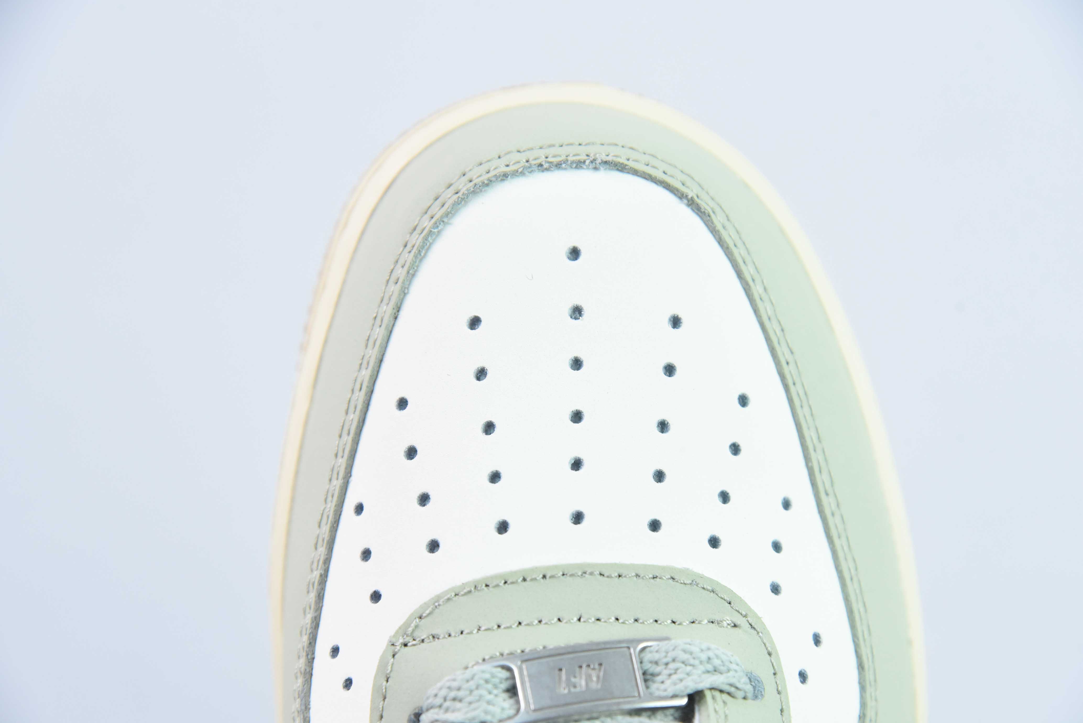 나이키 에어 포스 1 AF1 에어 포스 원/로우탑 화이트 그린 생고무 솔 LV 프린트 아이템 번호: BS9055-714 사이즈: 36-44