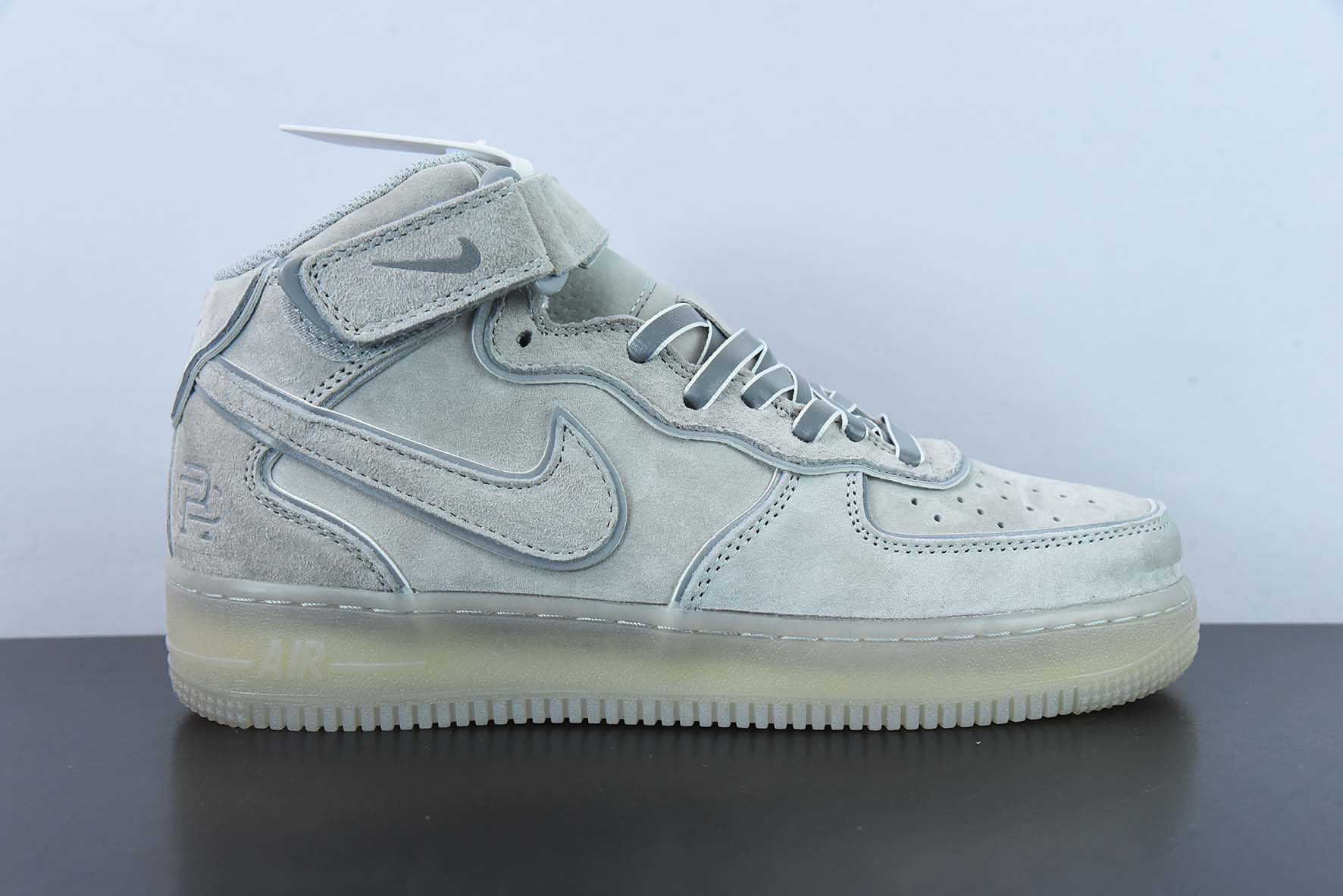 리닝 챔피언 x Nk 에어 포스 107 미드 리닝 챔피언 스웨이드 그레이 3M 리플렉티브 미드 탑 애슬레틱 캐주얼 크리켓 슈즈 아이템 번호: GB1228-185 사이즈: 36-44