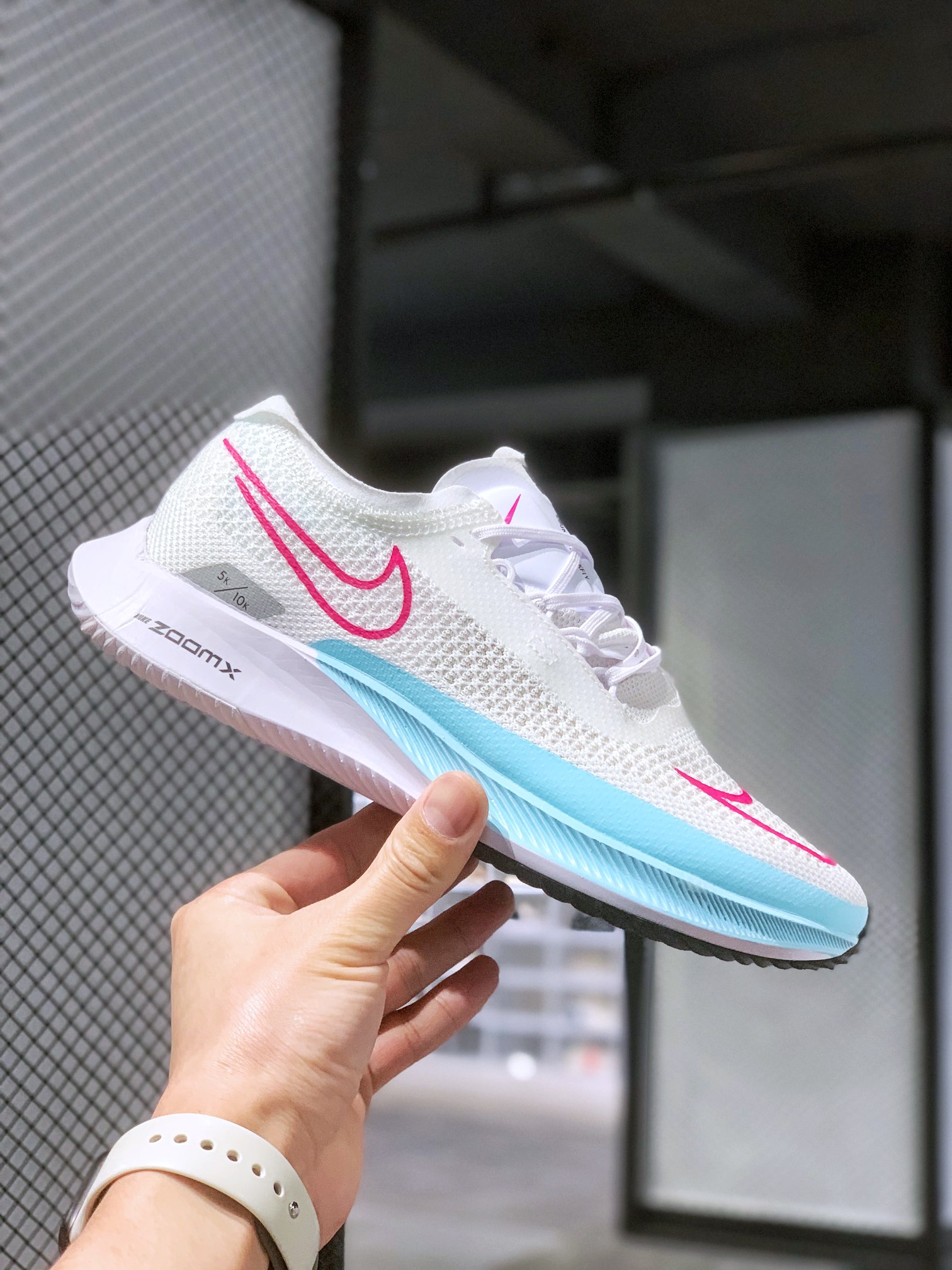 나이키 줌엑스 스트라이플라이 프로토 로우탑 러닝화 화이트 블랙 오렌지 스니커즈 사이즈: 36 36.5 37 38 38.5 39 40 40.5 41 42 42.5 43 44 44.5 45