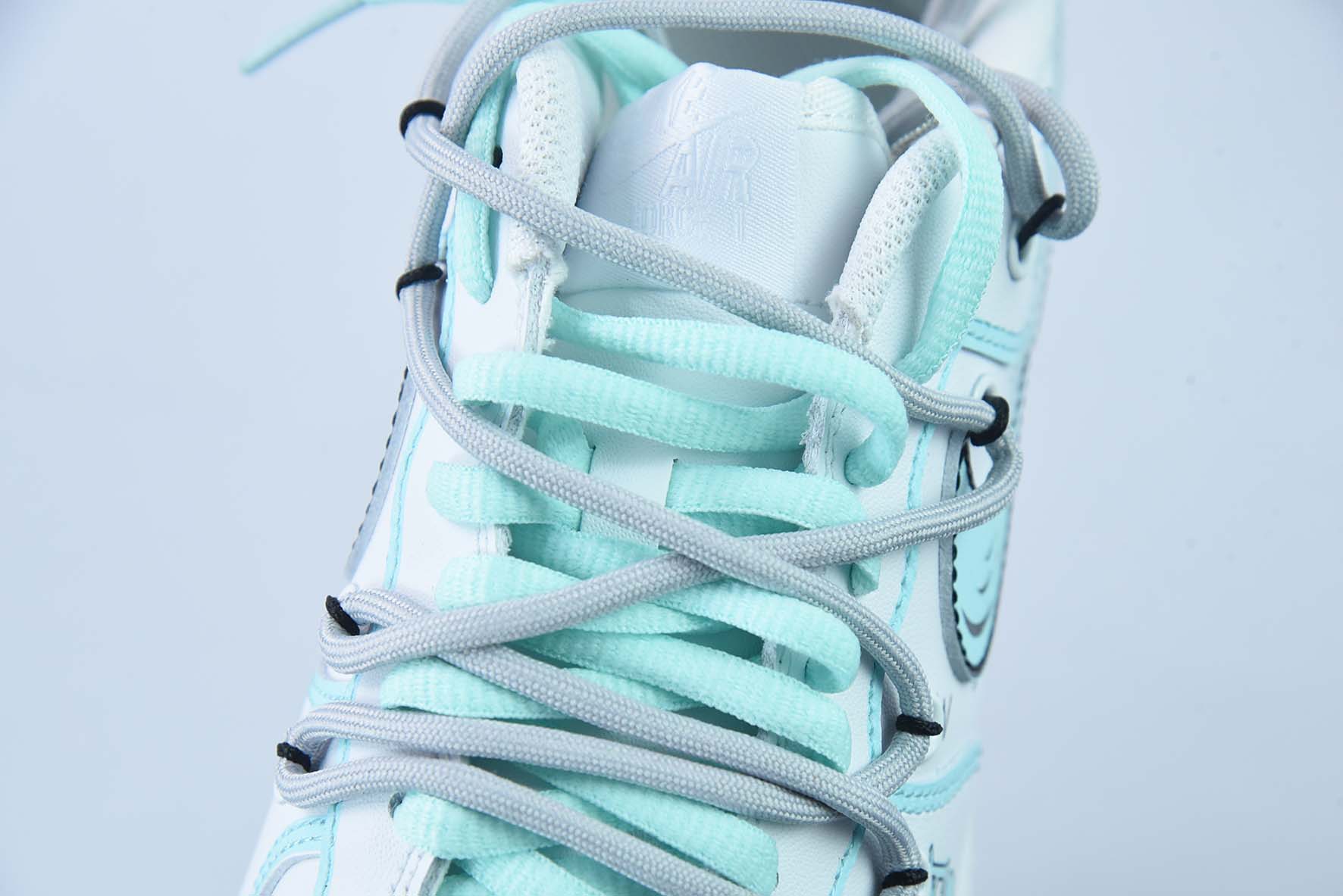 에어 포스 1 07 로우 에어 포스 1 클래식 로우탑 캐주얼 트레이너 아이템: CW2288-111 사이즈: 35-44