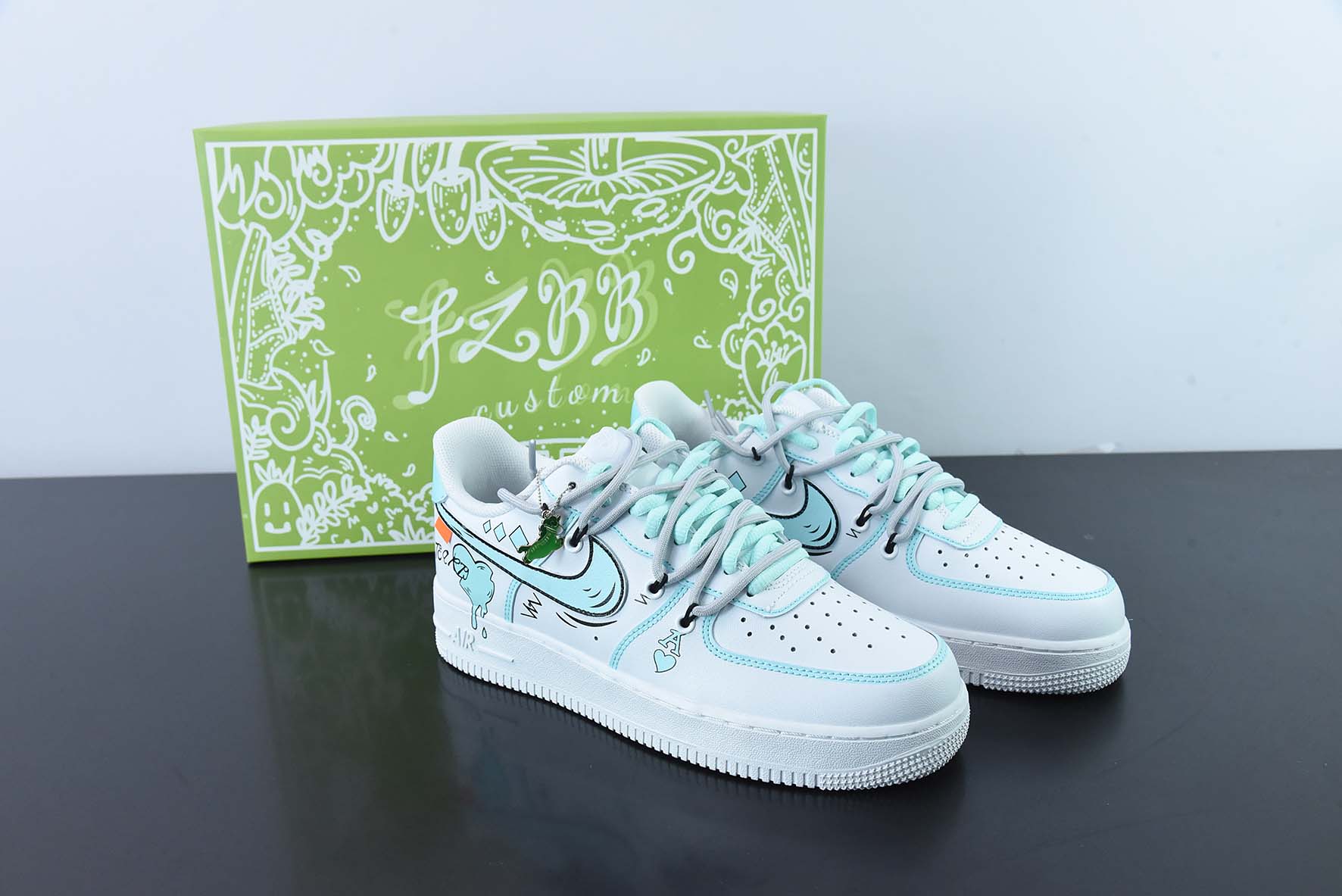 에어 포스 1 07 로우 에어 포스 1 클래식 로우탑 캐주얼 트레이너 아이템: CW2288-111 사이즈: 35-44