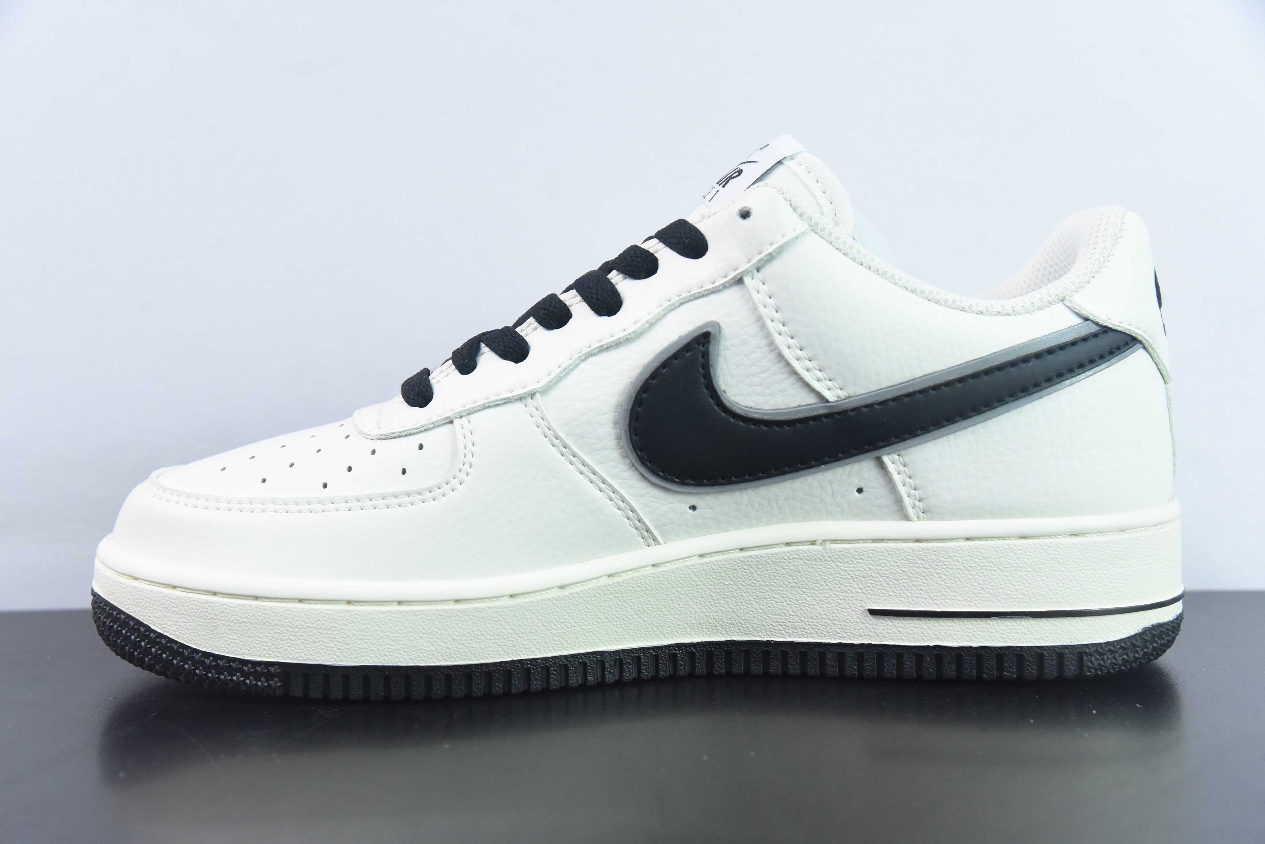 나이키 에어 포스 1 로우 후프 자수 스몰 후크 에어 포스 1 로우 탑 운동 캐주얼 보드 슈즈 아이템 번호: H-002 사이즈: 36-44