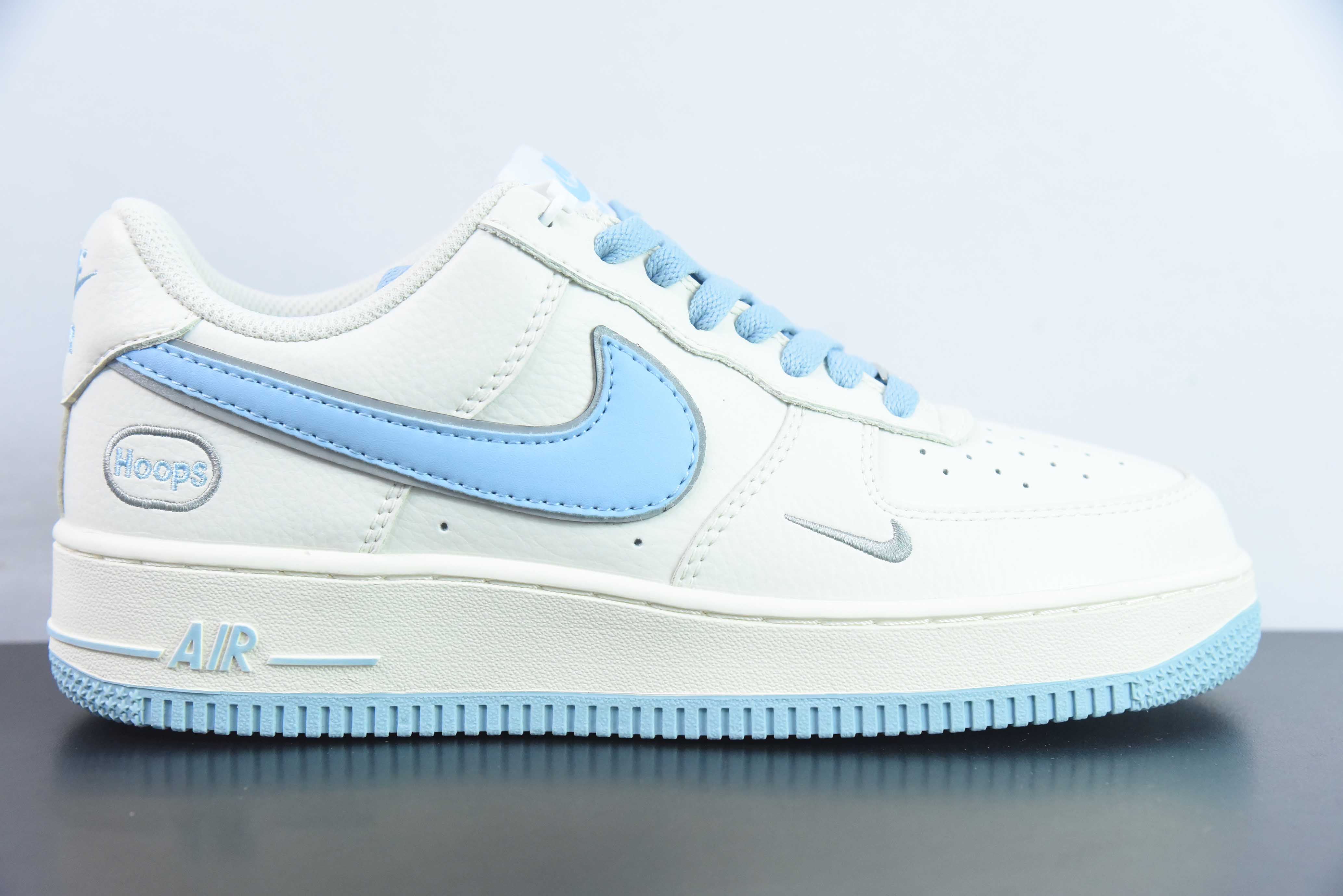 Hoops x 나이키 에어 포스 1 로우 07 조인트 에어 포스 1 로우탑 트레이너 베이지 블루 품목 번호: H-006 사이즈: 36-44