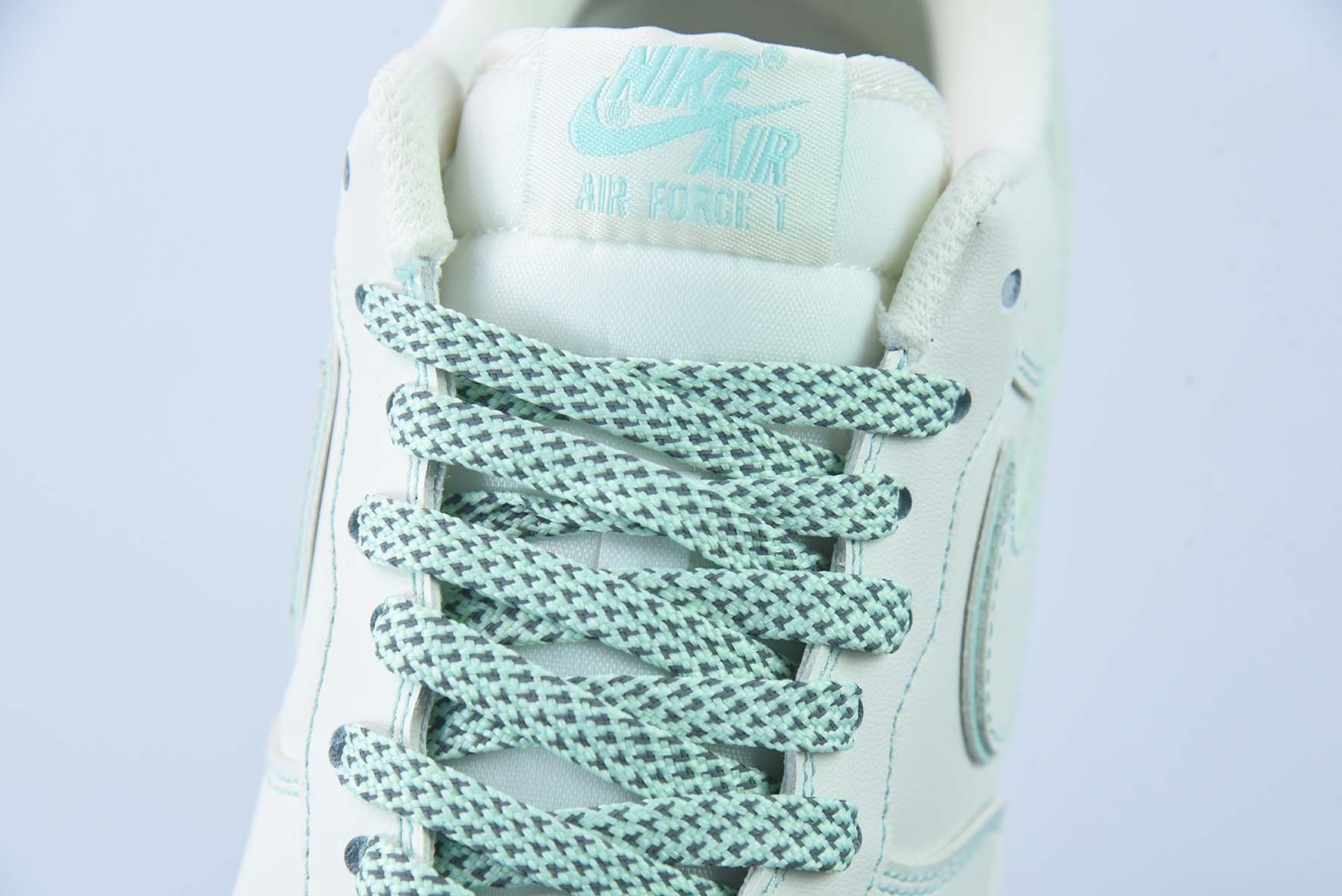 NK 에어 포스 1 로우 07 벅스 버니 베이지 제이드 컬러 풀 스타 로우 탑 에어 포스 1 캐주얼 보드 슈즈 아이템 번호: 315122-707 사이즈: 36-44