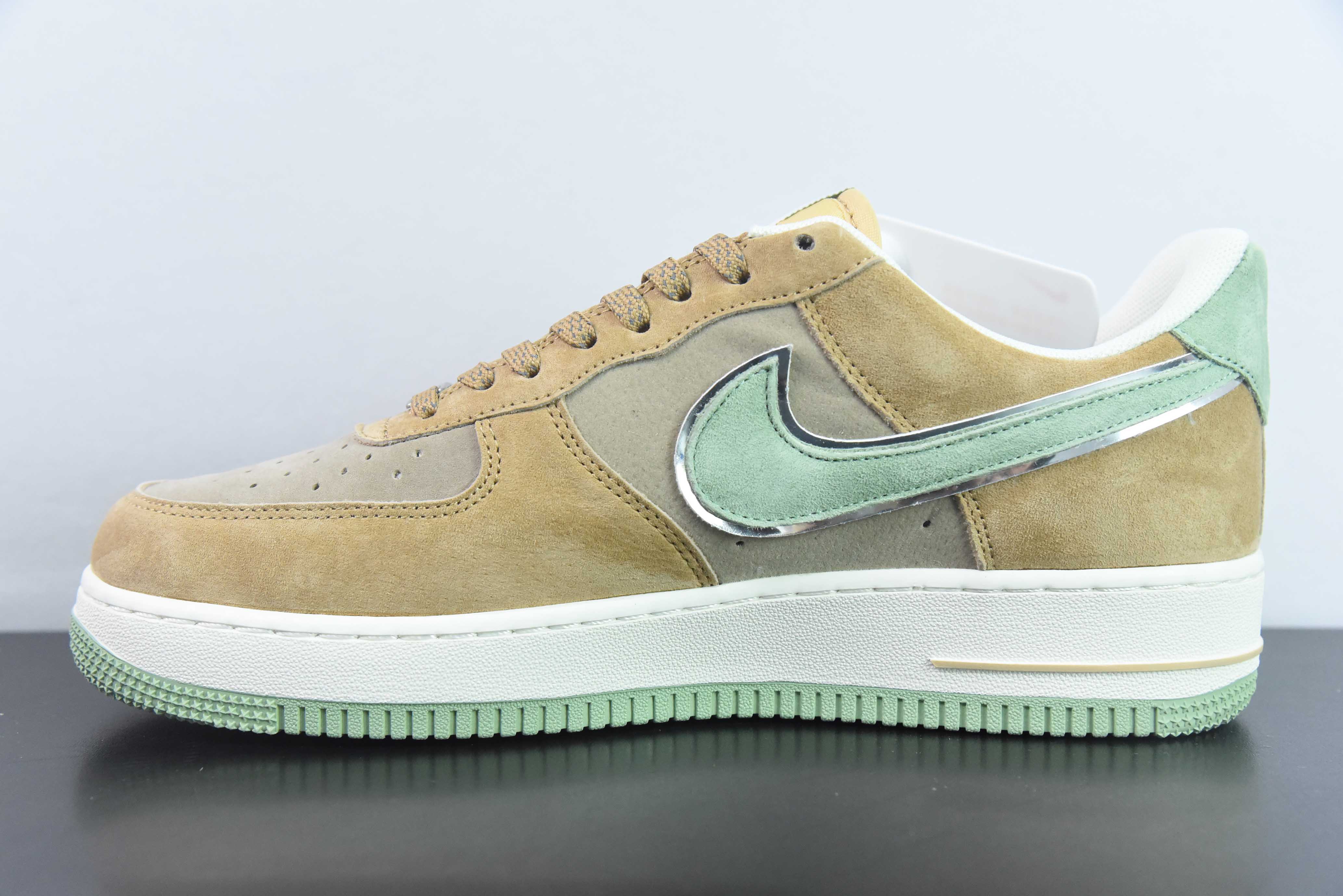 NK 에어 포스 1 07 로우 에어 포스 1 로우탑 캐주얼 스니커즈 아이템: CD1221-222 사이즈: 36-44