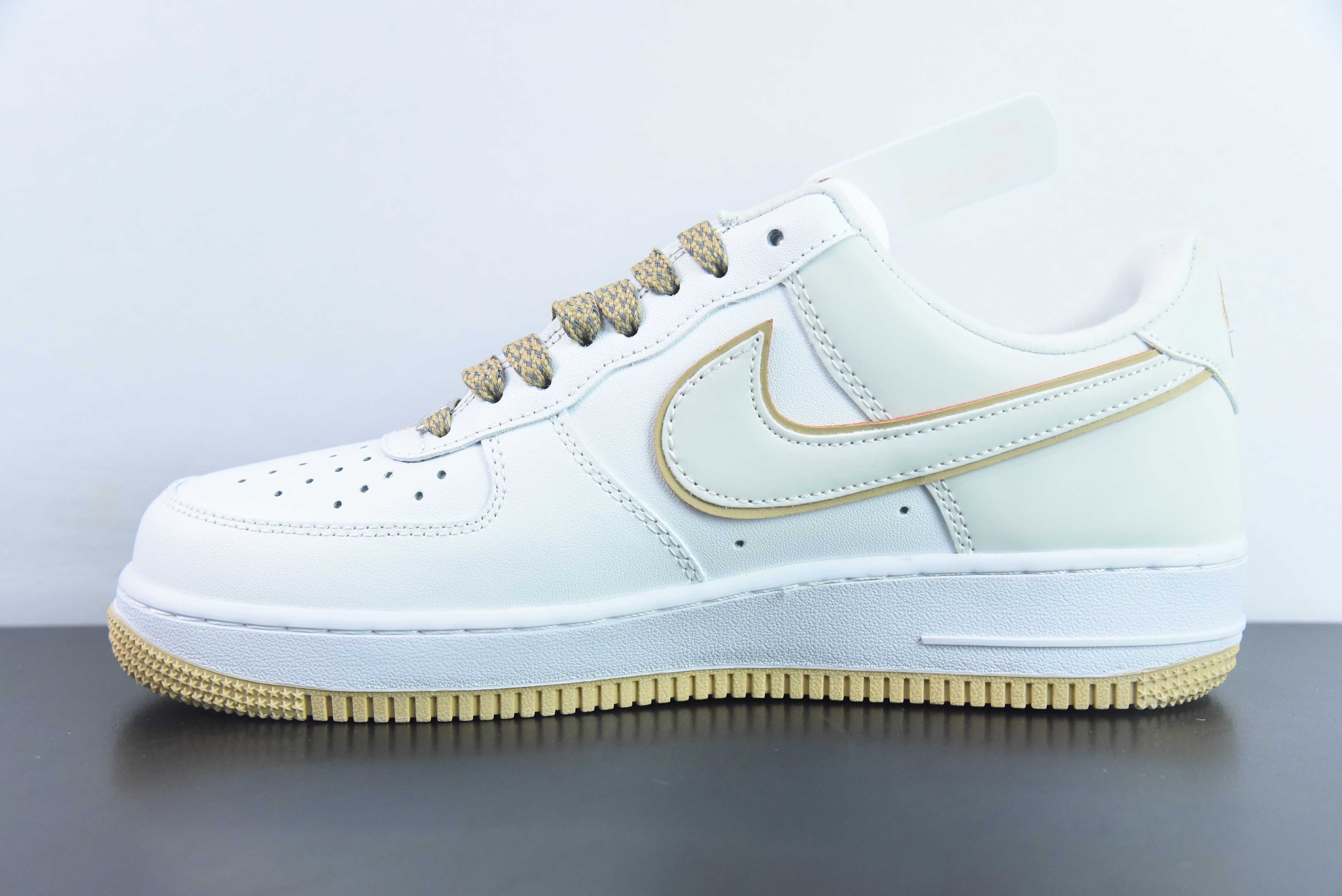 나이키 에어 포스 1 AF1 에어 포스 1/로우탑 화이트 브라운 자수 아이템 번호: YZ8115-004 사이즈: 36-44