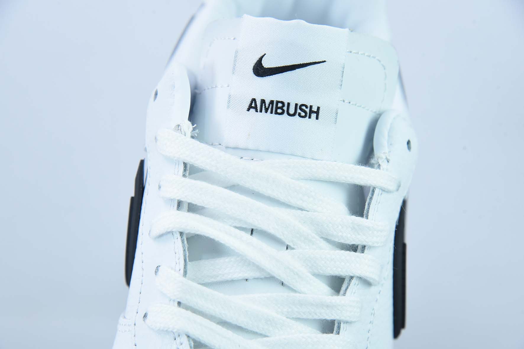 AMBUSH x Nike 에어 포스 1 로우 화이트/블랙 에어 포스 1 와이드 솔 공동 브랜드 화이트 및 블랙 빅 후크 DV3464-002 사이즈: 36-44