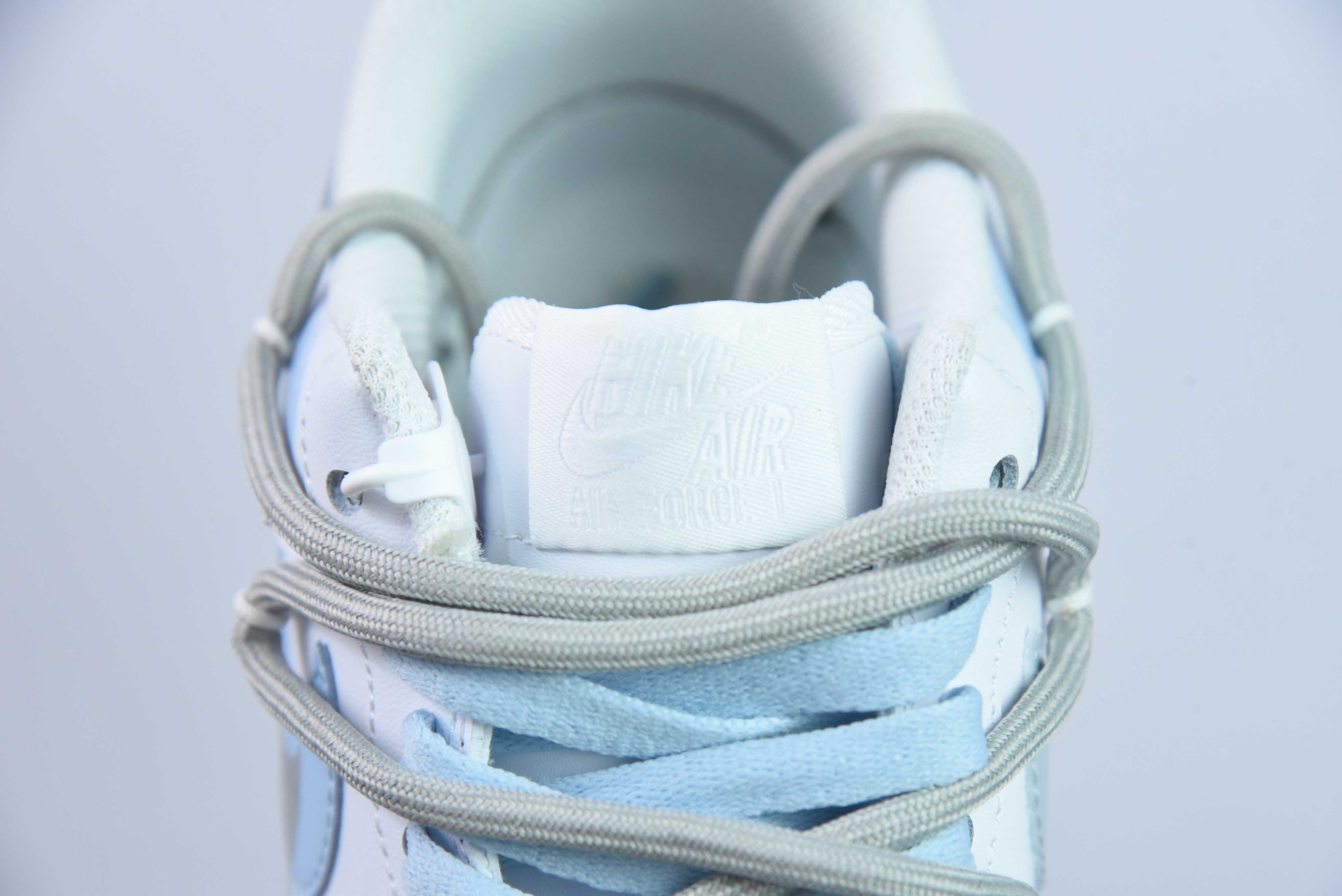 Nk 에어 포스 107 로우 보조 테마 브로큰 후크 에어 포스 1 레이스 업 로우 탑 캐주얼 슈즈 아이템 : ZH0316-020 사이즈 : 36-44