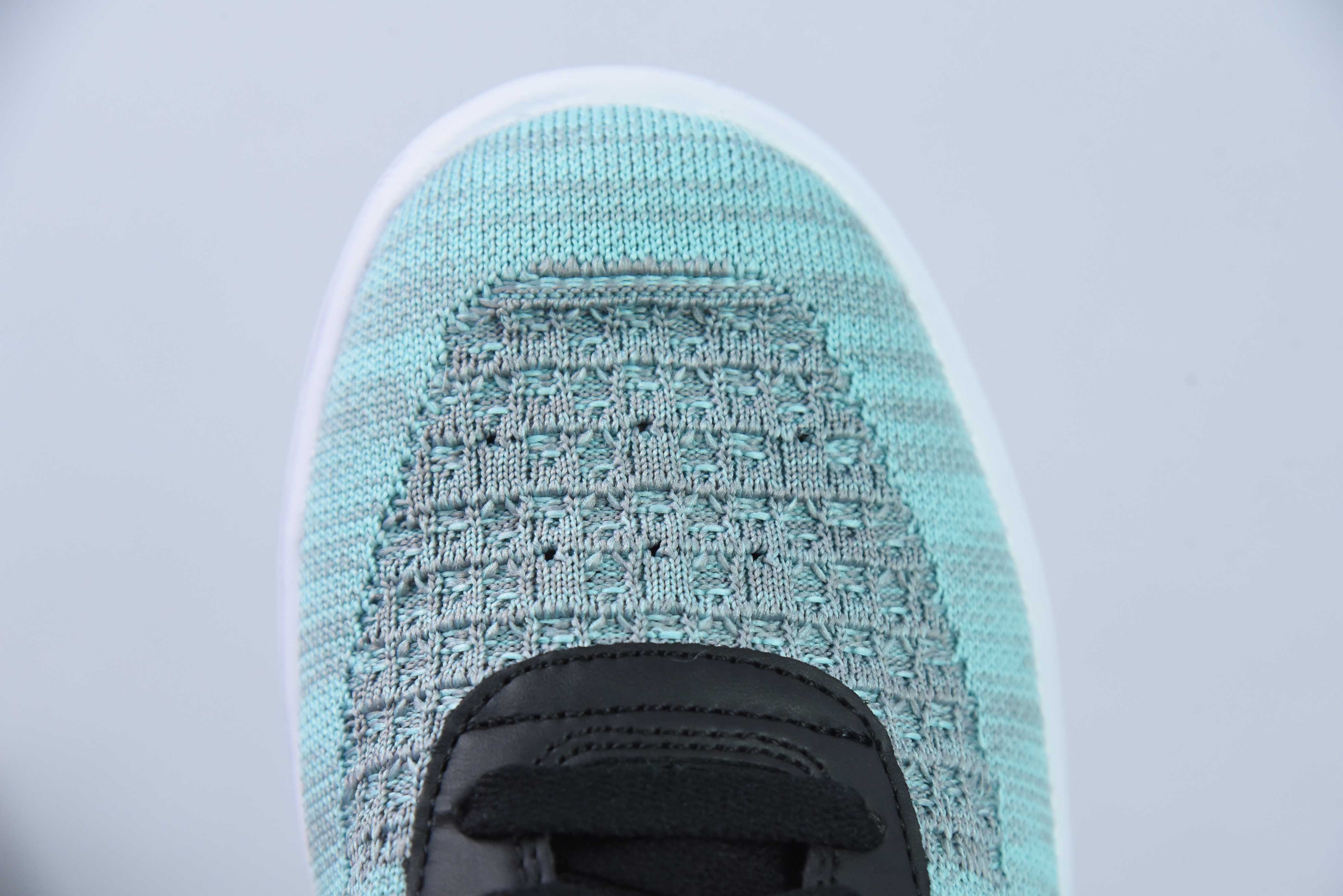 나이키 에어 포스 1 로우 2.0 문 블랙 플라이와이어 에어 포스 1 로우 탑 캐주얼 슈즈 아이템 번호: CI0051-600 사이즈: 36-44