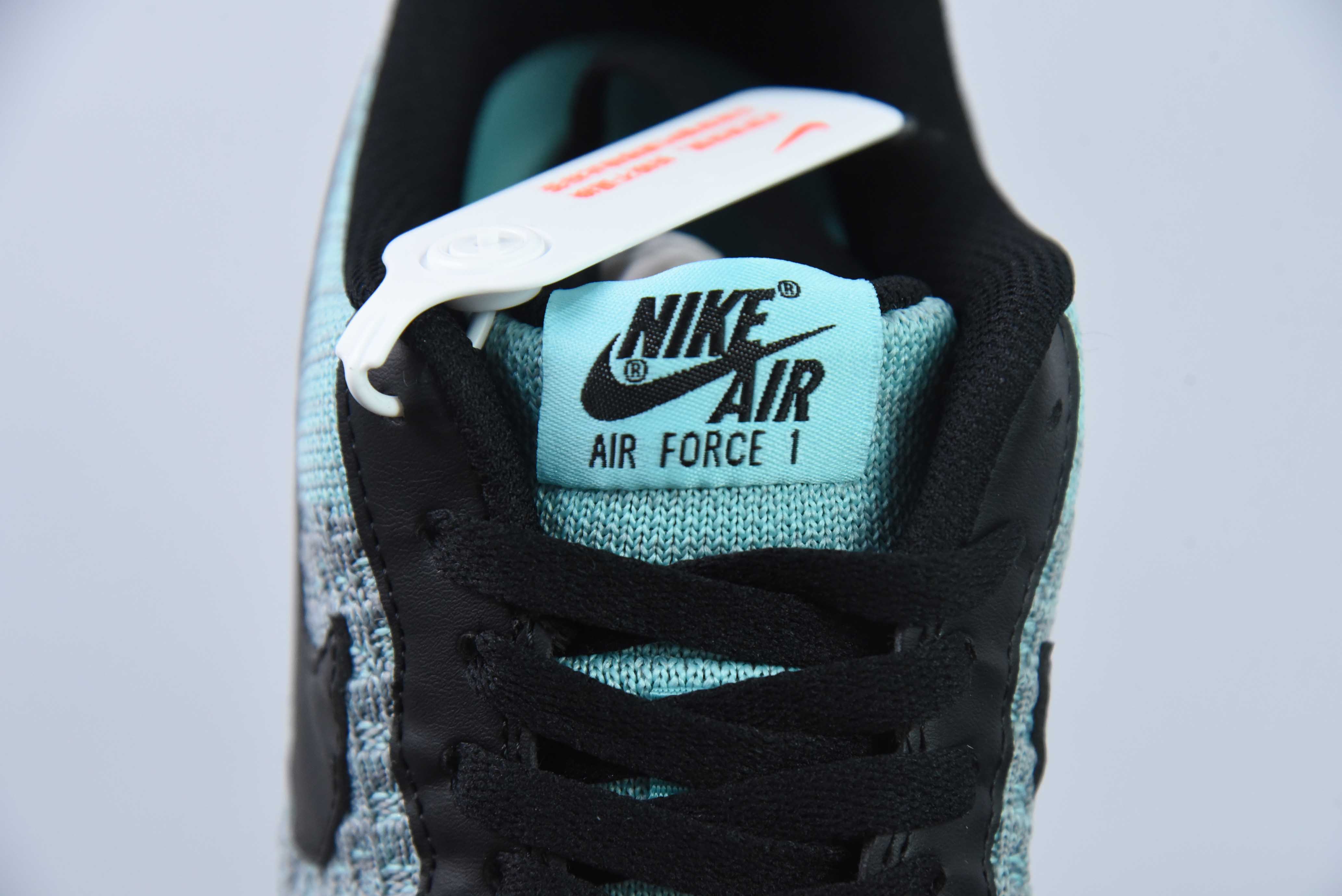 나이키 에어 포스 1 로우 2.0 문 블랙 플라이와이어 에어 포스 1 로우 탑 캐주얼 슈즈 아이템 번호: CI0051-600 사이즈: 36-44