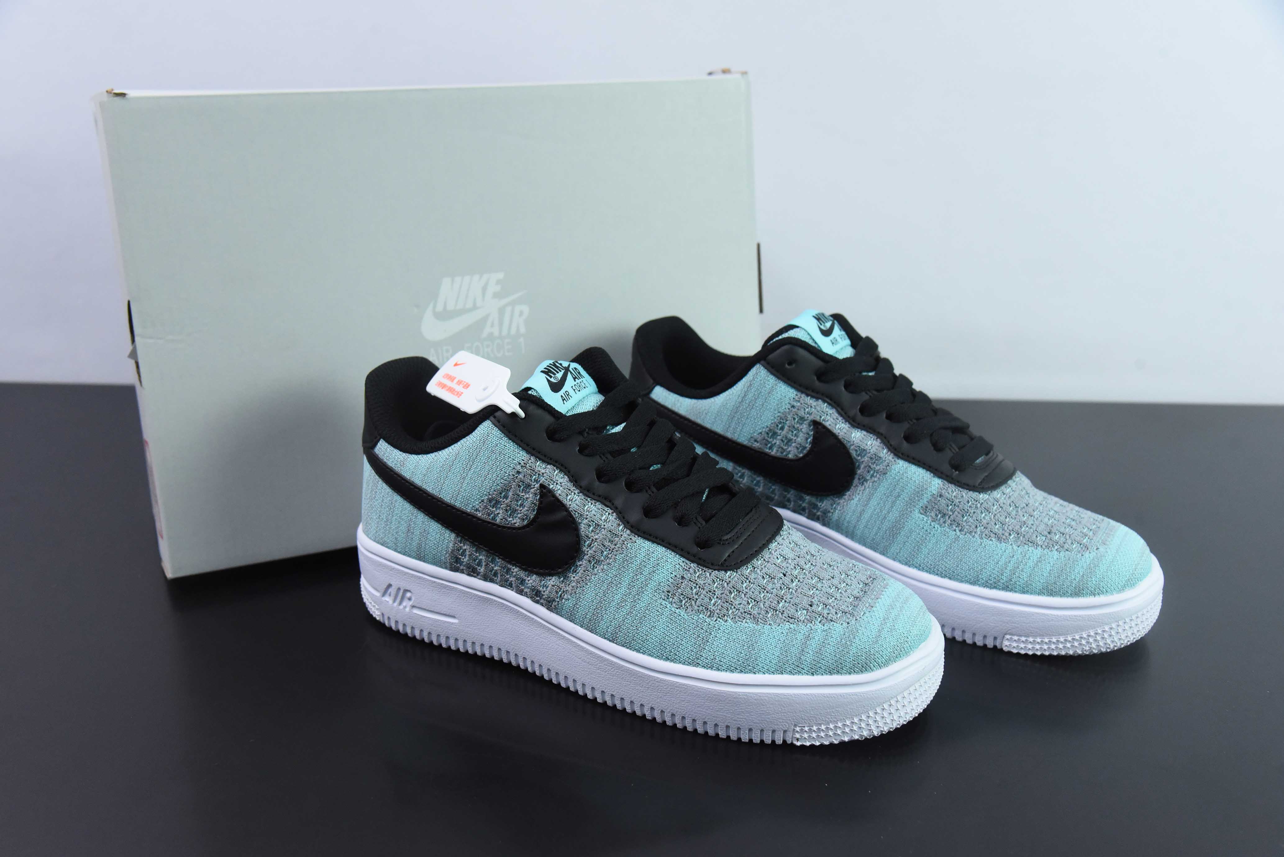 나이키 에어 포스 1 로우 2.0 문 블랙 플라이와이어 에어 포스 1 로우 탑 캐주얼 슈즈 아이템 번호: CI0051-600 사이즈: 36-44