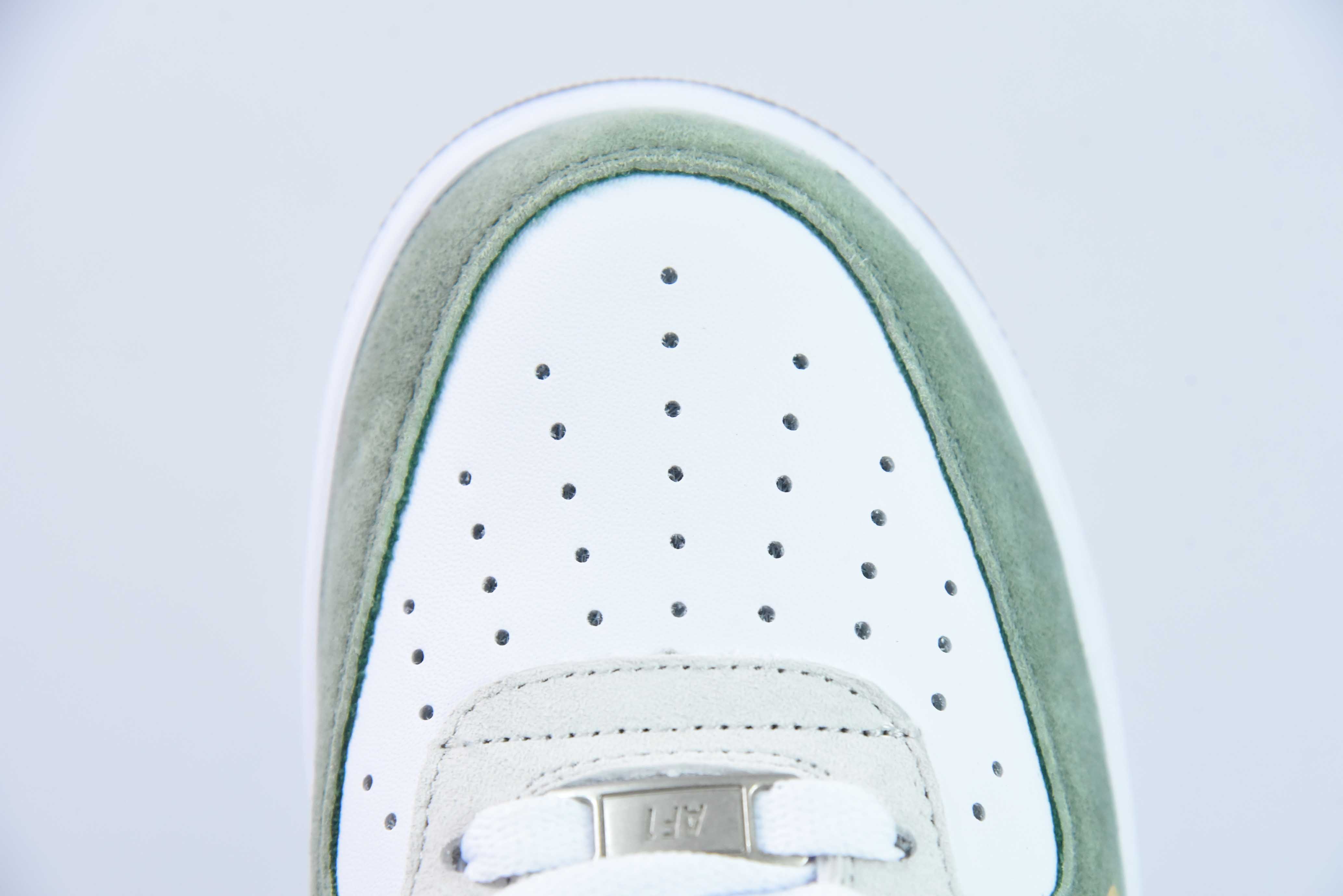 나이키 에어 포스 1 로우 07 x 노스페이스 패치워크 노스페이스 아이템: BS9055-811 사이즈: 36-44