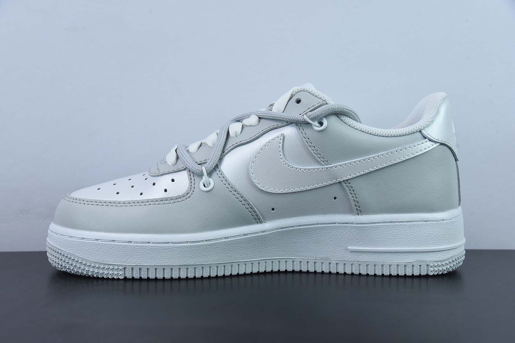 NK 에어 포스 107 로우 커스텀 에어 포스 1 로우 탑 캐주얼 보드 슈즈 아이템 번호: DD8959 100 사이즈: 36-44