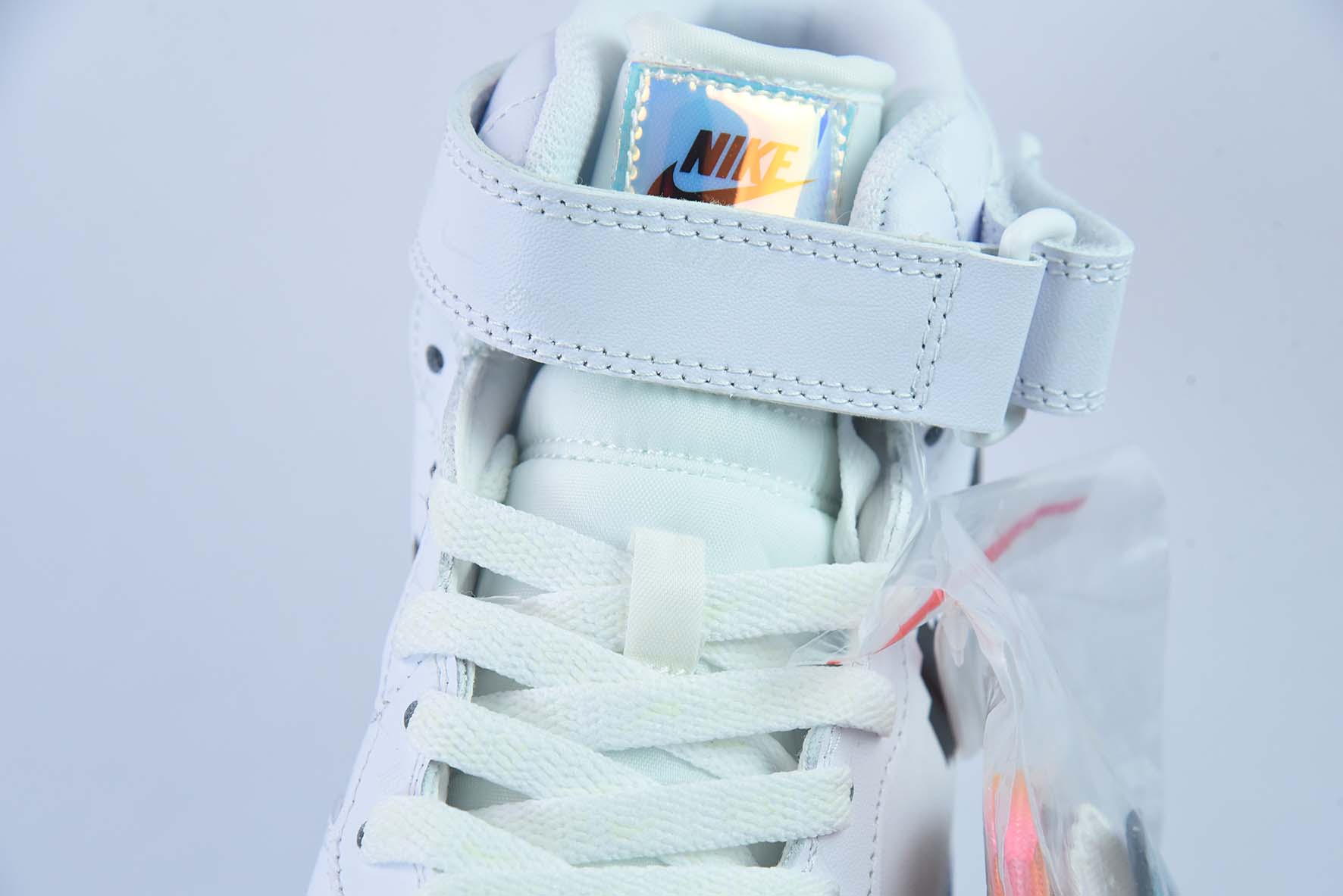 나이키 에어 포스 107 미드 해브 어 굿 게임 공동 브랜드 비디오 게임 리그 오브 레전드 스킨 야광 미드뱅 캐주얼 보드숏 DC3280-101 사이즈: 36-44