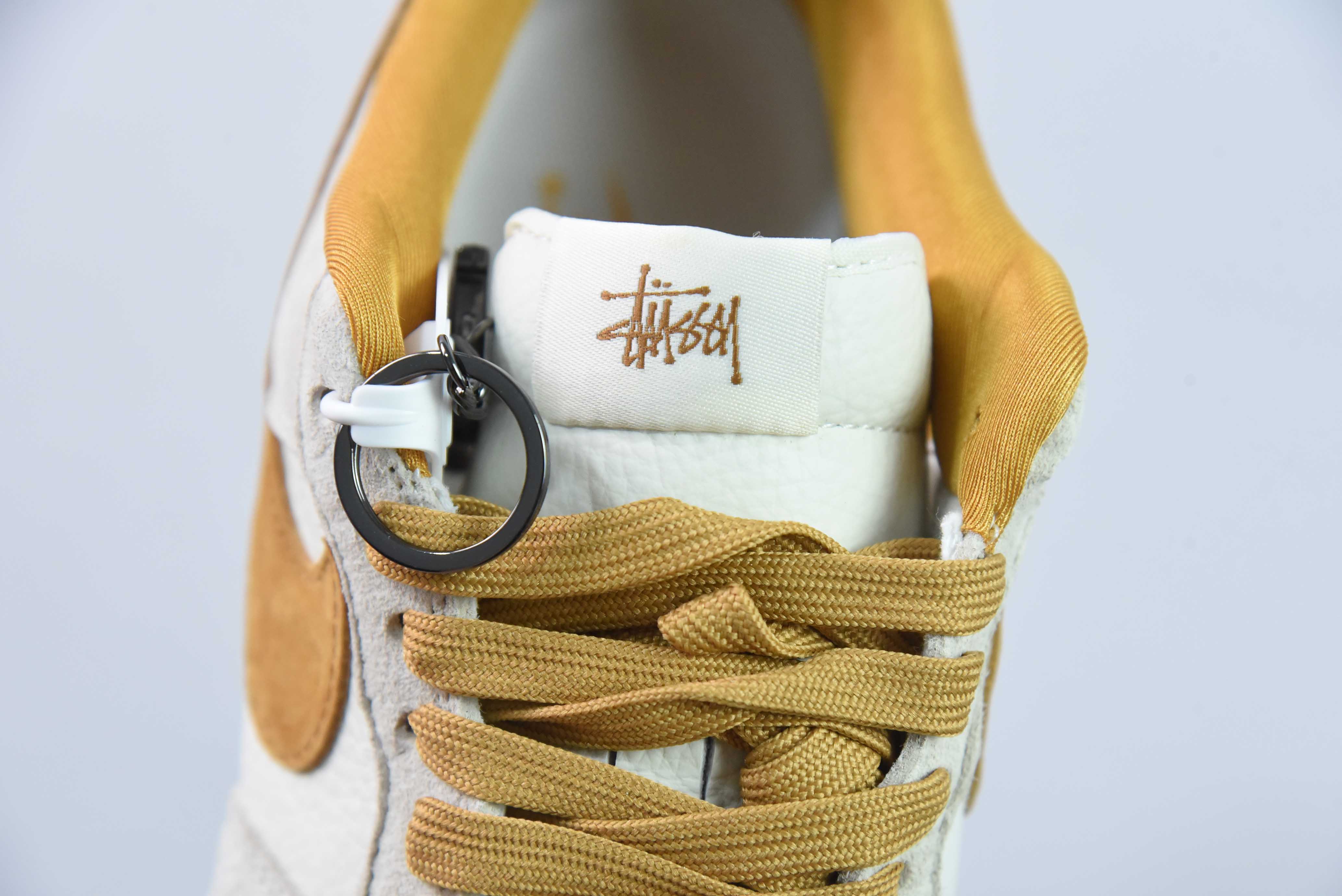 나이키 에어 포스 1 07 로우 스투시 공동 브랜드 - 밀 옐로우 피그 에잇 에어 포스 1 로우 캐주얼 보드숏 아이템 번호: HD1968-020 사이즈: 36-44