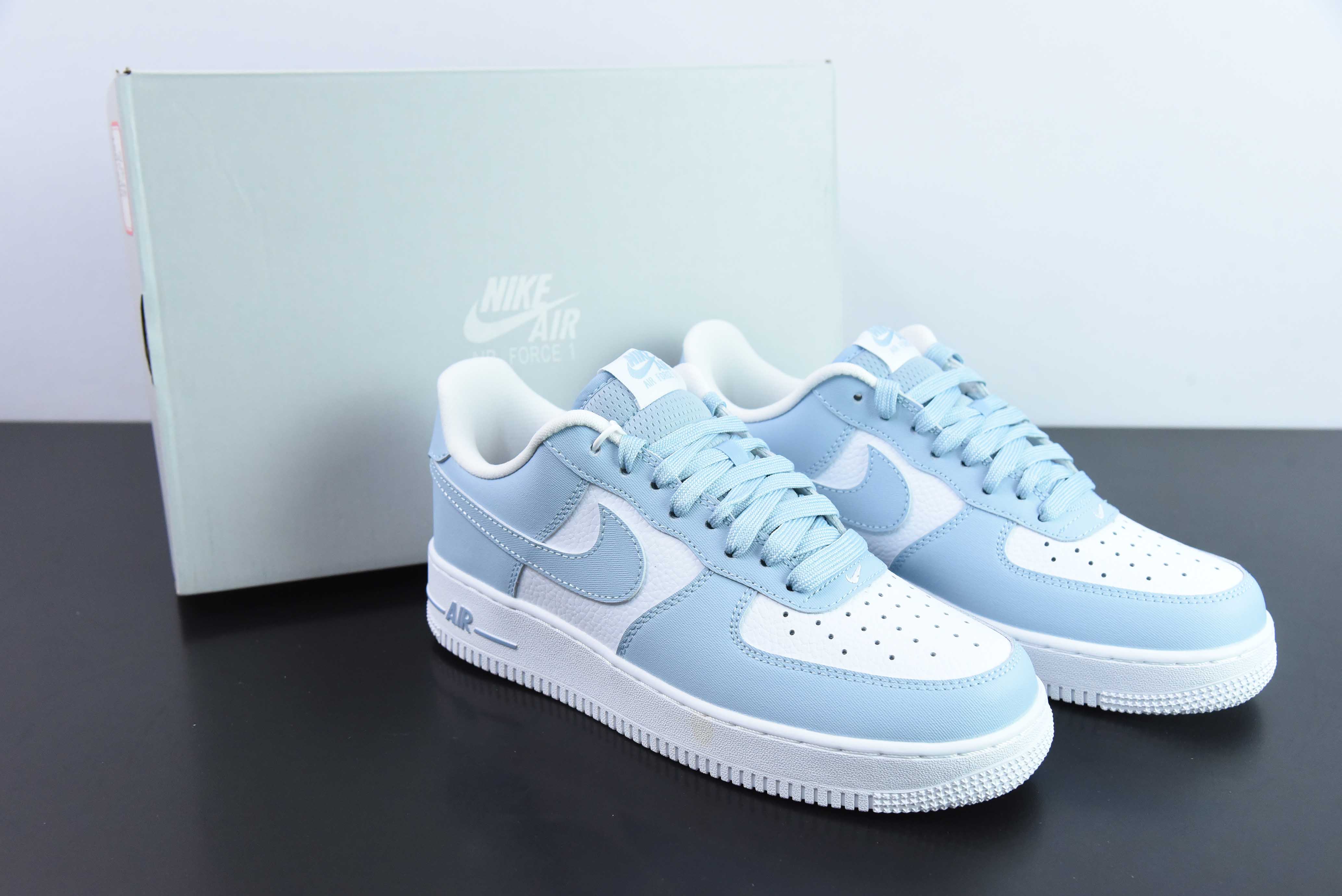 NK 에어 포스 1 07 로우 에어 포스 원 로우 탑 백 캐주얼 스포츠 보드 슈즈 아이템 : FZ4627-400 사이즈 : 36-44