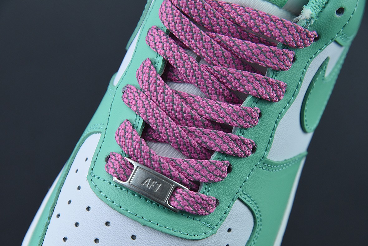 나이키 에어 포스 1 07 로우 티파니 디올 공동 브랜드 에어 포스 원 제품 번호: BS8871-104 사이즈: 36-44