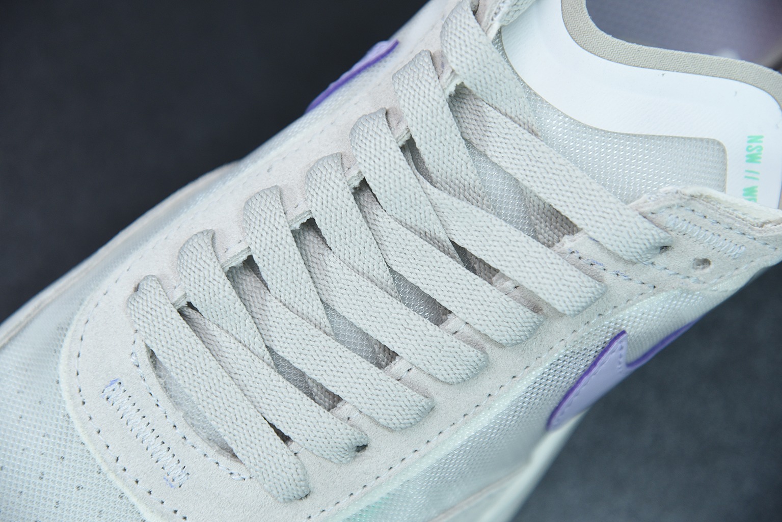 와플 제너레이션 레트로 조깅화 베이지 퍼플 아이템: DC2533-101 사이즈: 36-44