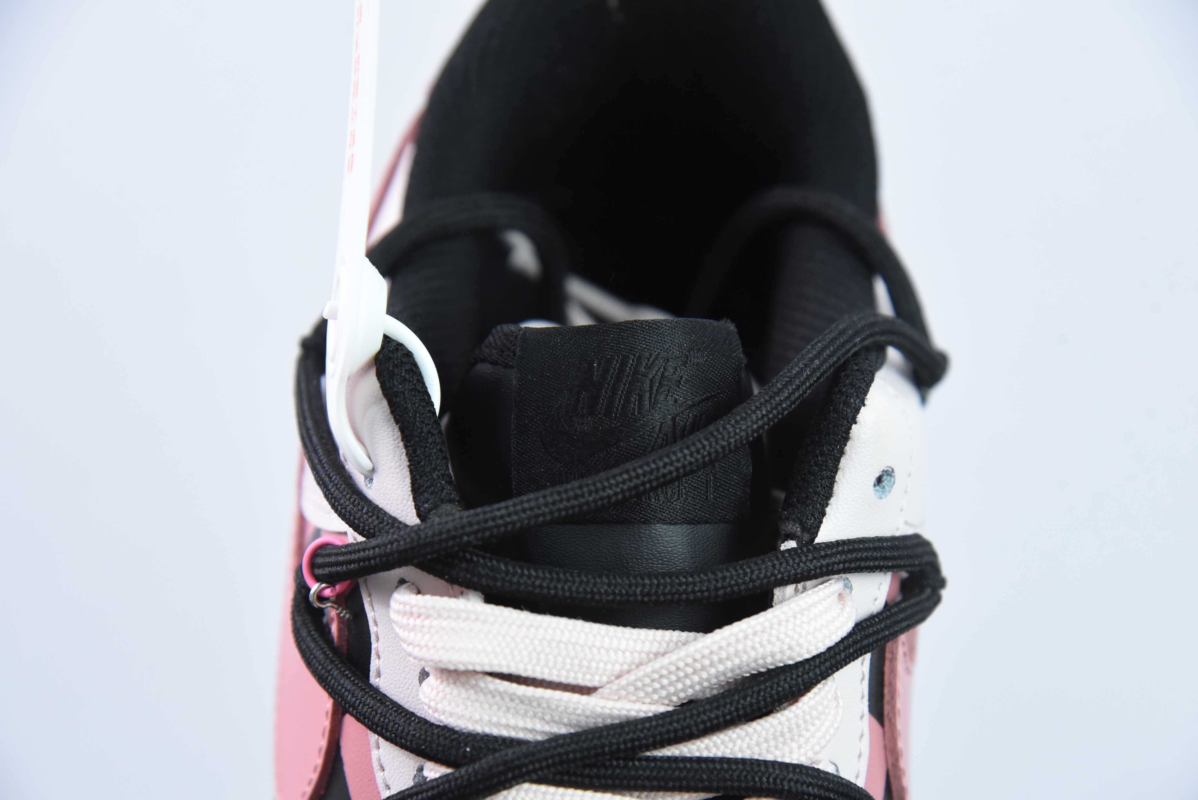 나이키 에어 포스 1 07 로우 공식 커스텀 보조 테마 블랙 슈가 러브 에어 포스 1 아이템 번호: ZH0316-012 사이즈: 36-44