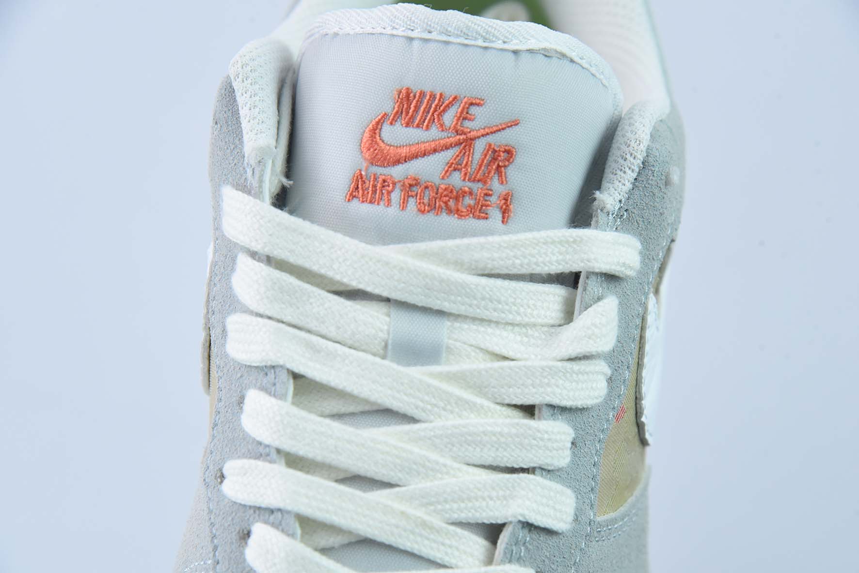 나이키 에어 포스 1 로우 07 그레이 퍼플 그레이 브라운 데저트 카모 에어 포스 1 로우 탑 캐주얼 보드숏 아이템: DD1175-001 사이즈: 36-44