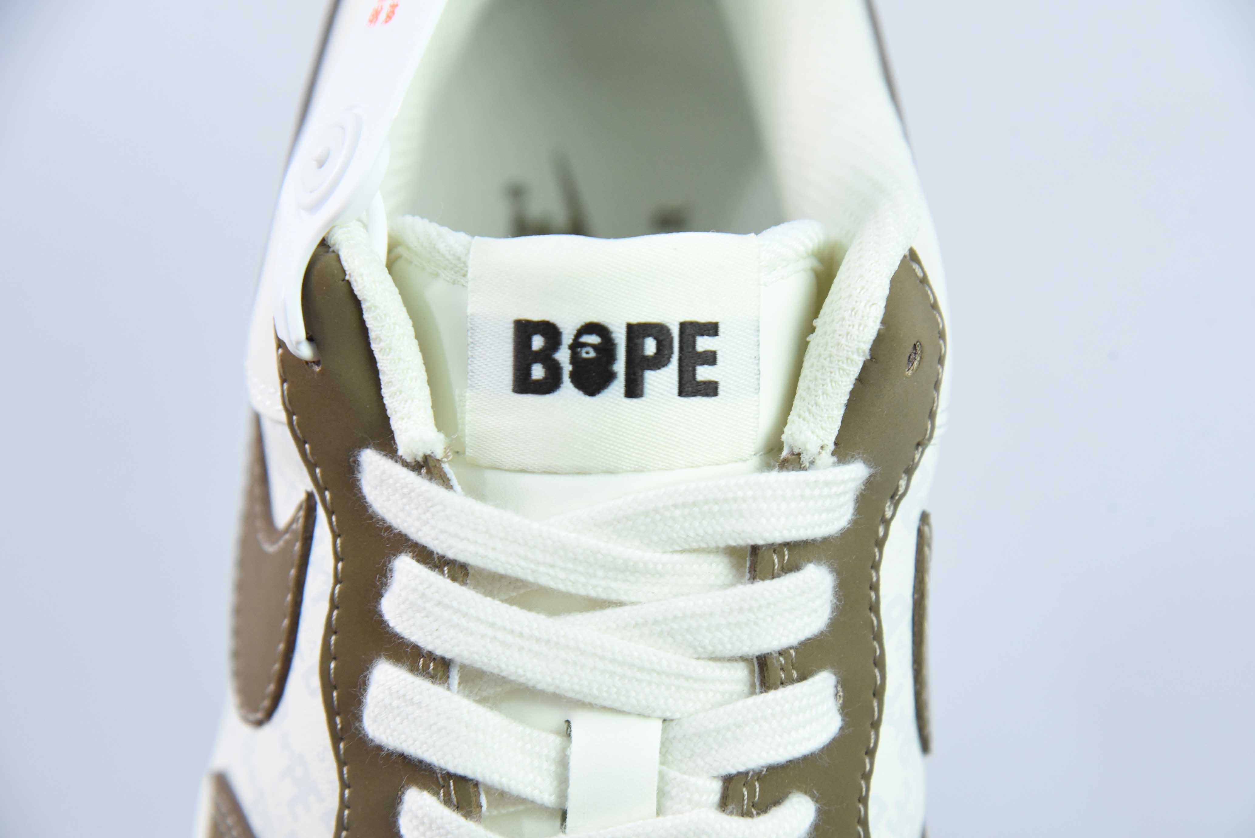 나이키 에어 포스 107 로우 베이프 공동 브랜드 - 라이트 그린 피그 에잇 에어 포스 원 로우탑 캐주얼 보드숏 아이템: BA8806-225 사이즈: 36-44