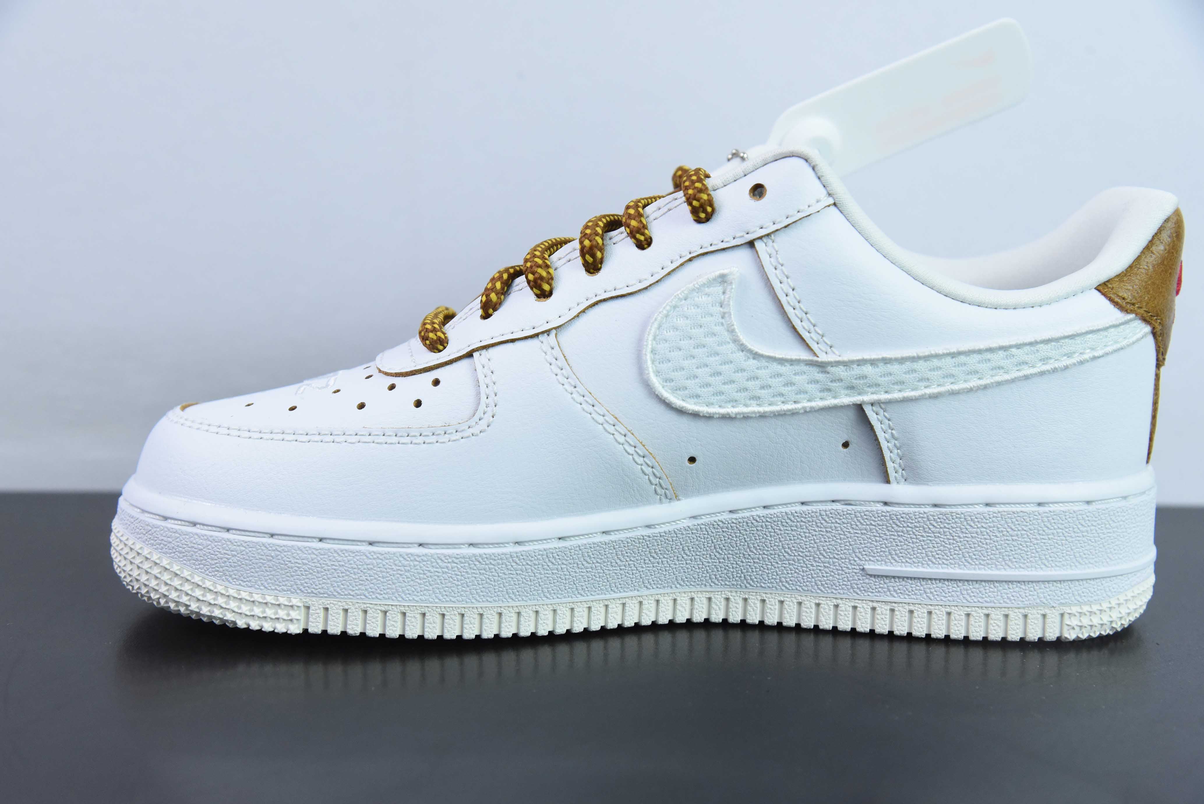 나이키 에어 포스 1 로우 에어 포스 1 로우탑 애슬레저 보드숏 헴프 브라운 아이템 번호: HF5716-111 사이즈: 36-44