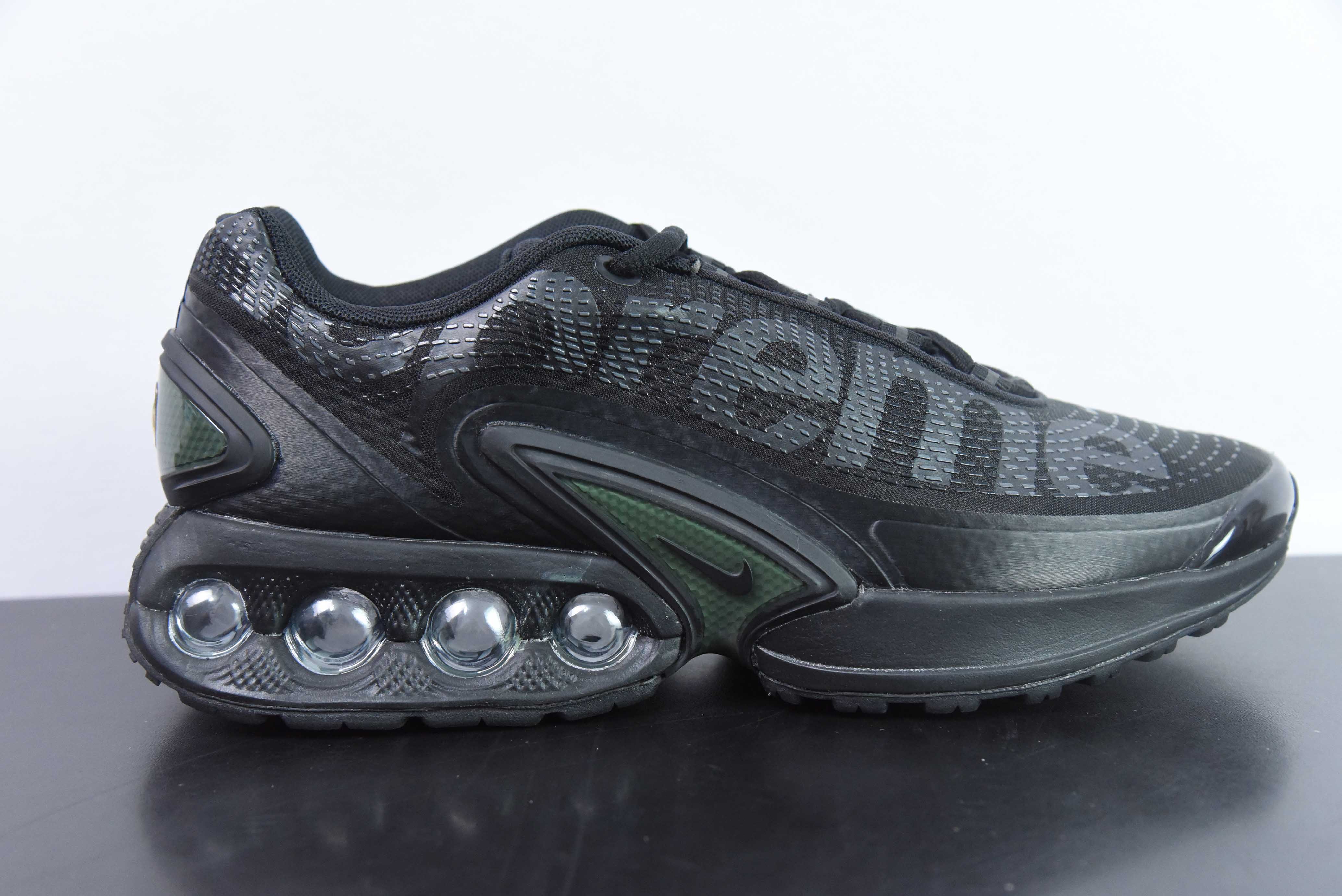 슈프림 X 나이키 에어 맥스 Dn 2024 새로운 에어 쿠션 러닝화 아이템 번호: FZ4044-001 사이즈: 36-44