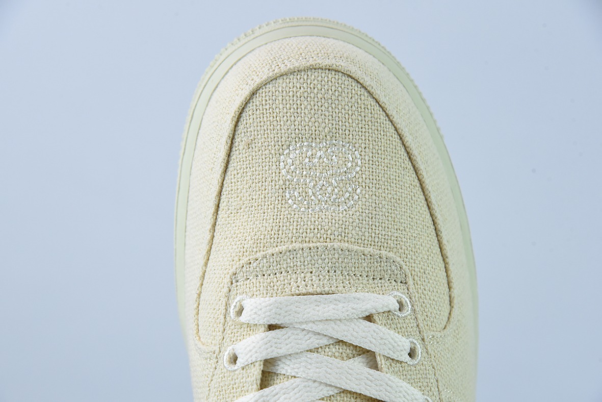 나이키 에어 포스 1 미드 스투시 스투시 공동명 상품 번호: DJ7841 200 사이즈: 36-44