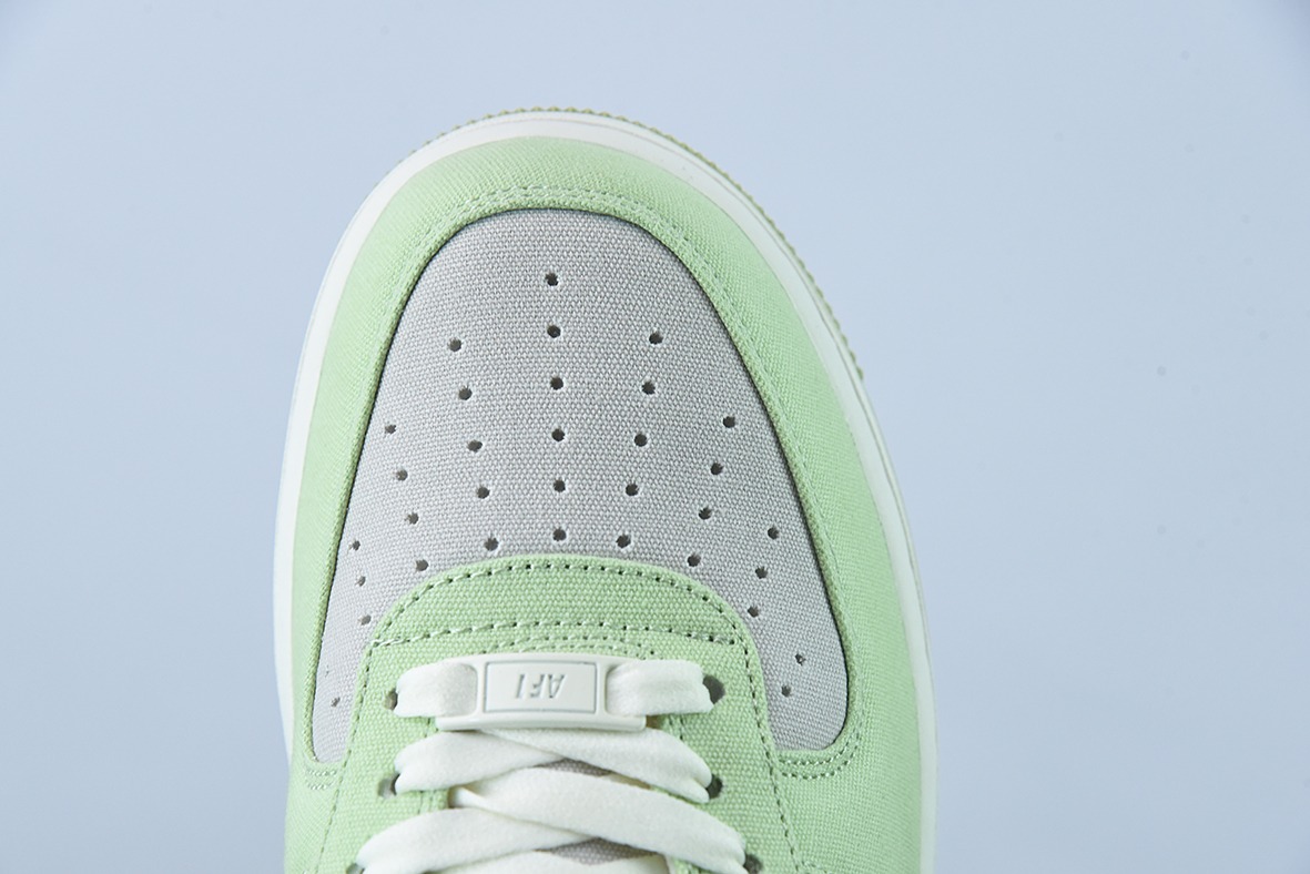 Nk 에어 포스 107 로우 그레이 및 시안 천 에어 포스 1 로우 캐주얼 보드숏 아이템 번호: DG2296-015 사이즈: 36-44