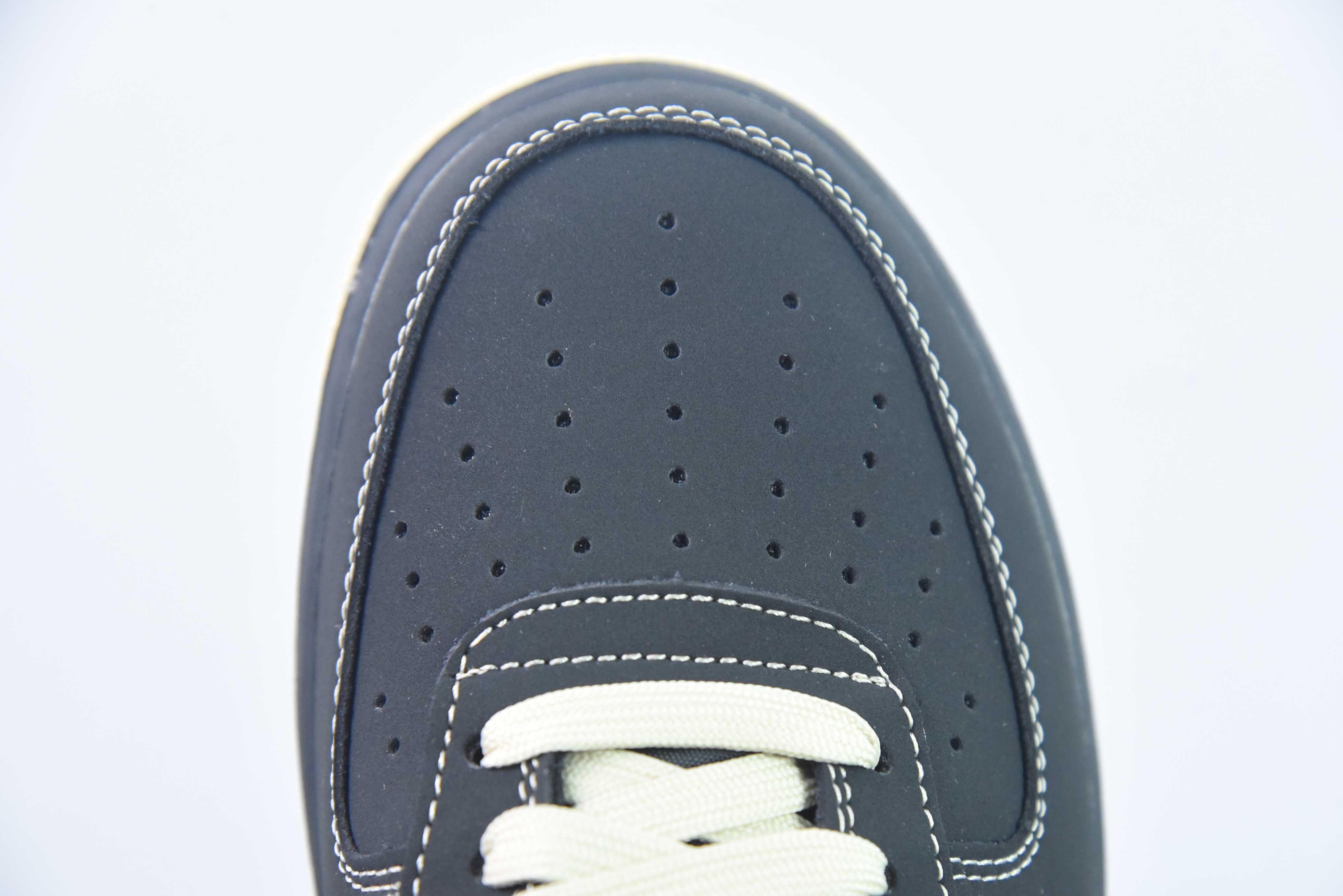 나이키 에어 포스 1 로우 블랙 스웨이드 에어 포스 1 로우 탑 캐주얼 슈즈 아이템: DQ8571-001 사이즈: 36-44